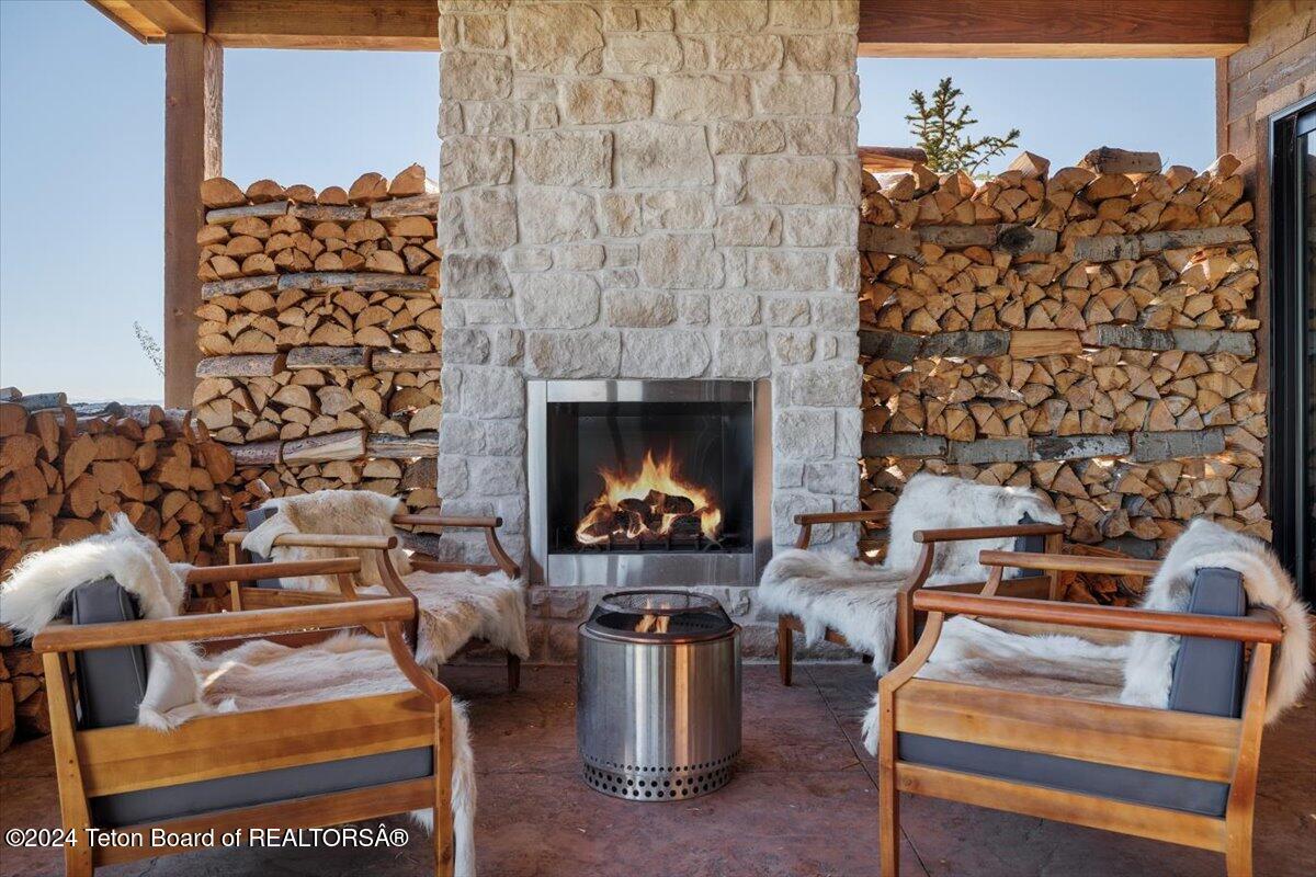 8910 RIVER RIM RANCH Road