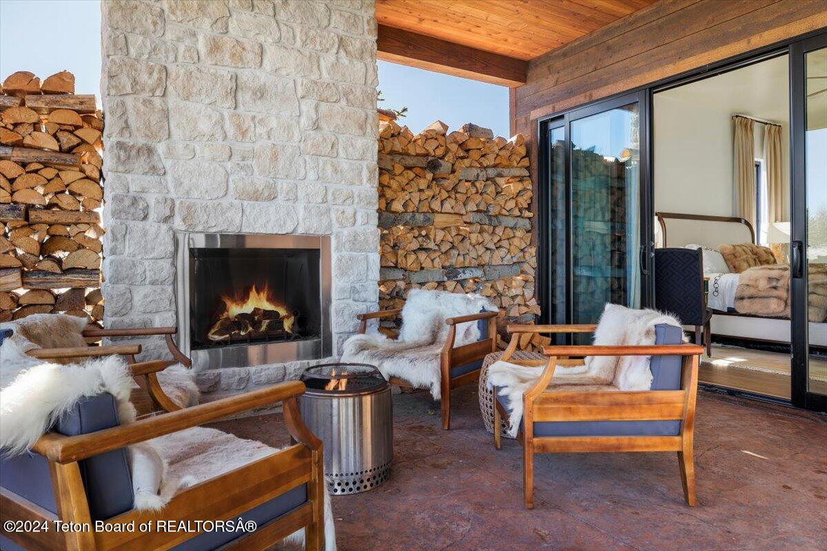 8910 RIVER RIM RANCH Road