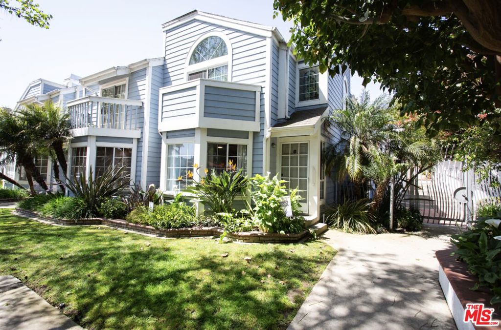 317 N Winnipeg Place D