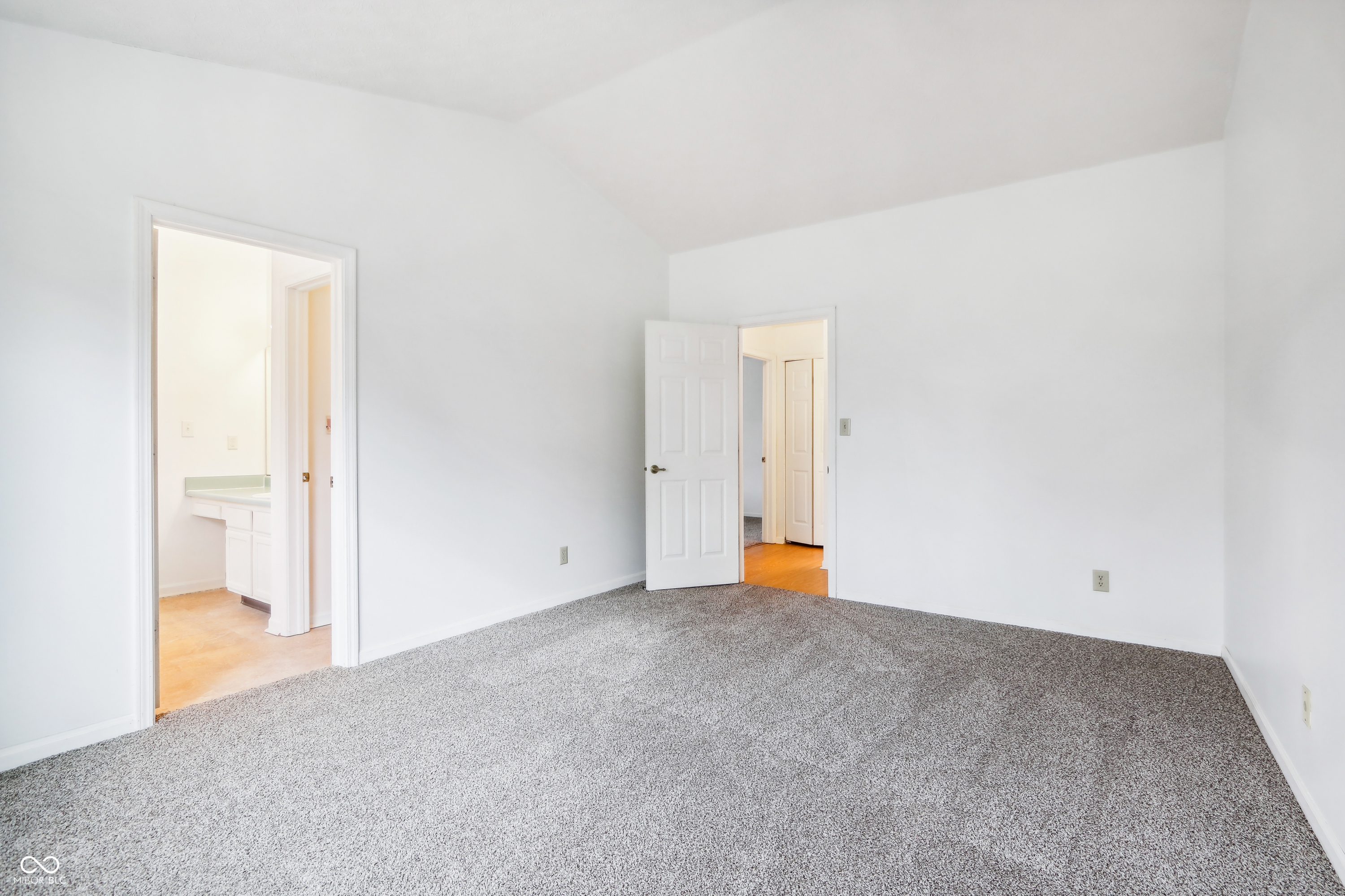 5415 Old Barn Drive