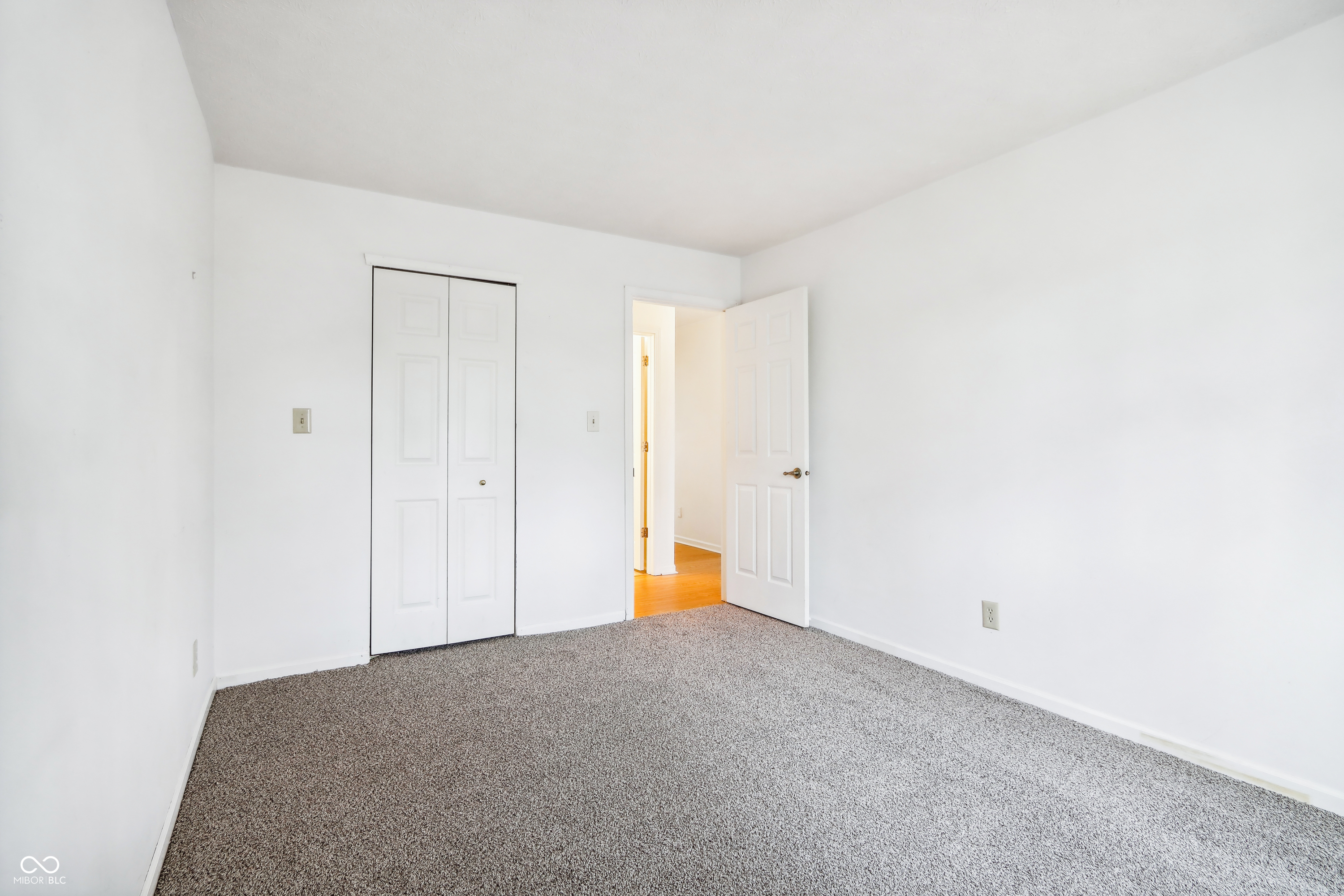 5415 Old Barn Drive