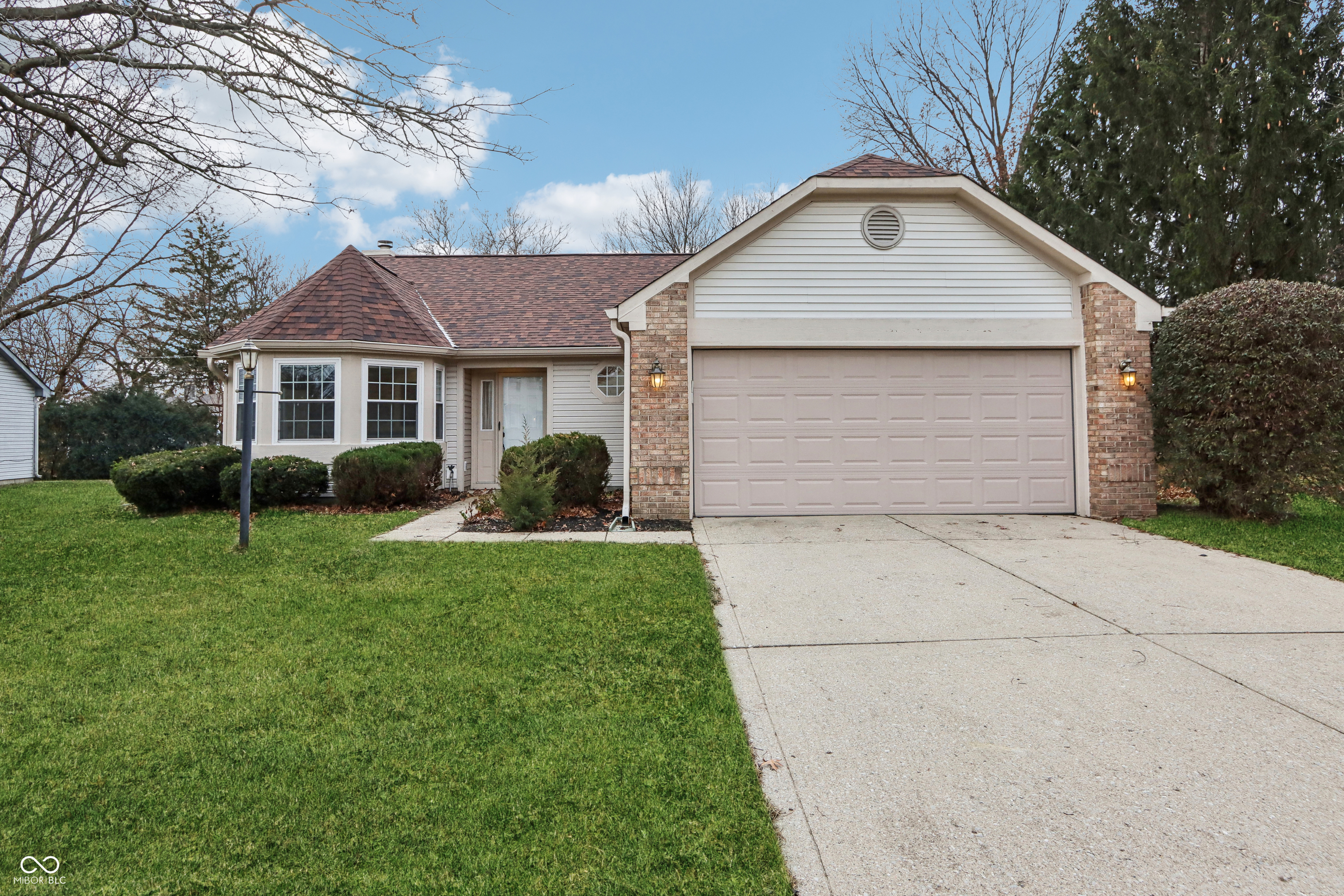 5415 Old Barn Drive