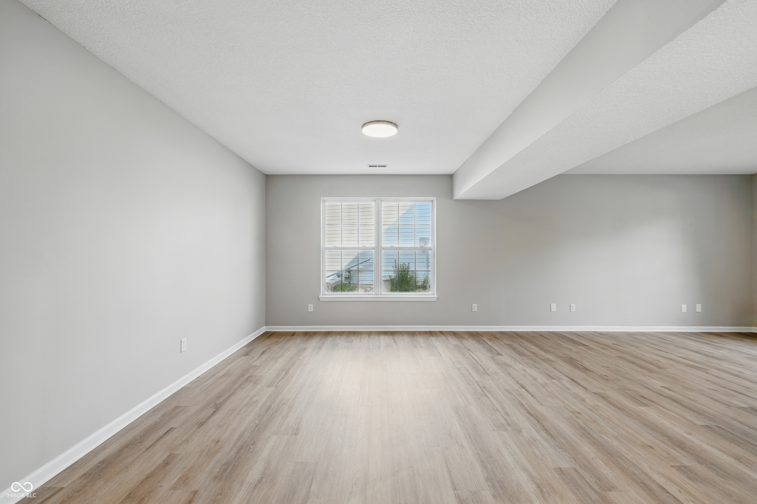 9949 Nightsong Lane