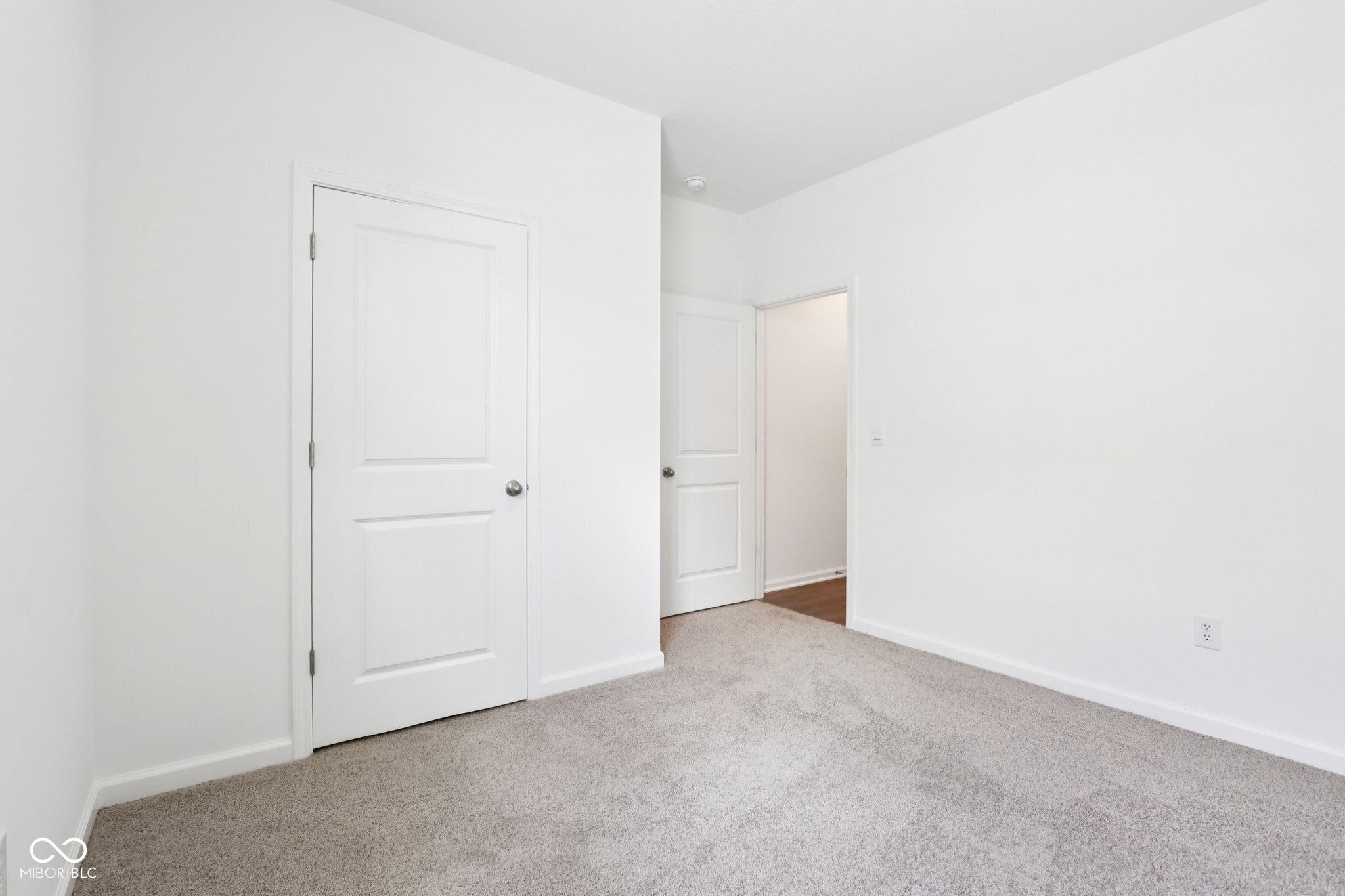 1587 Adios Butler Court