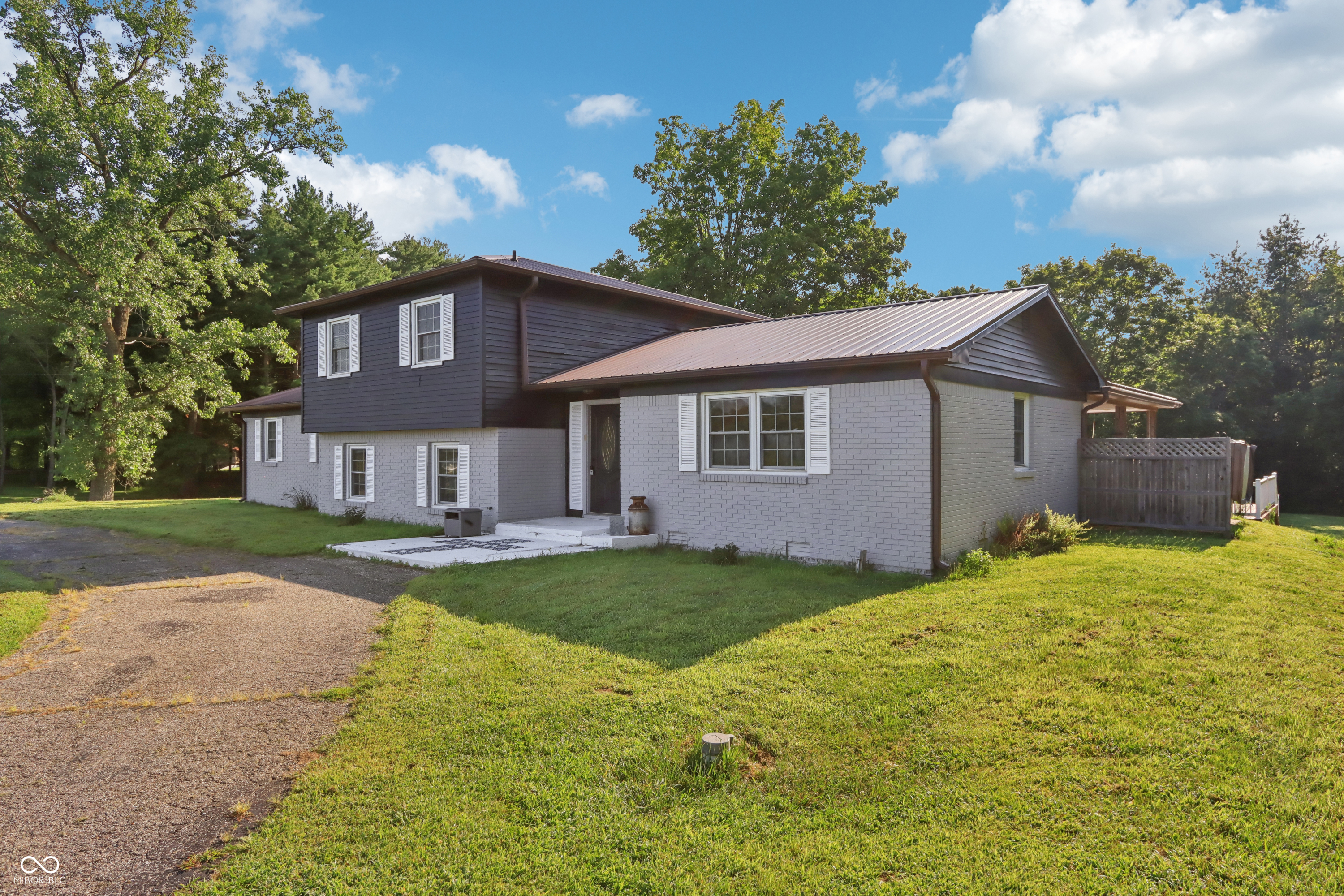 335 N Corporation Line Road