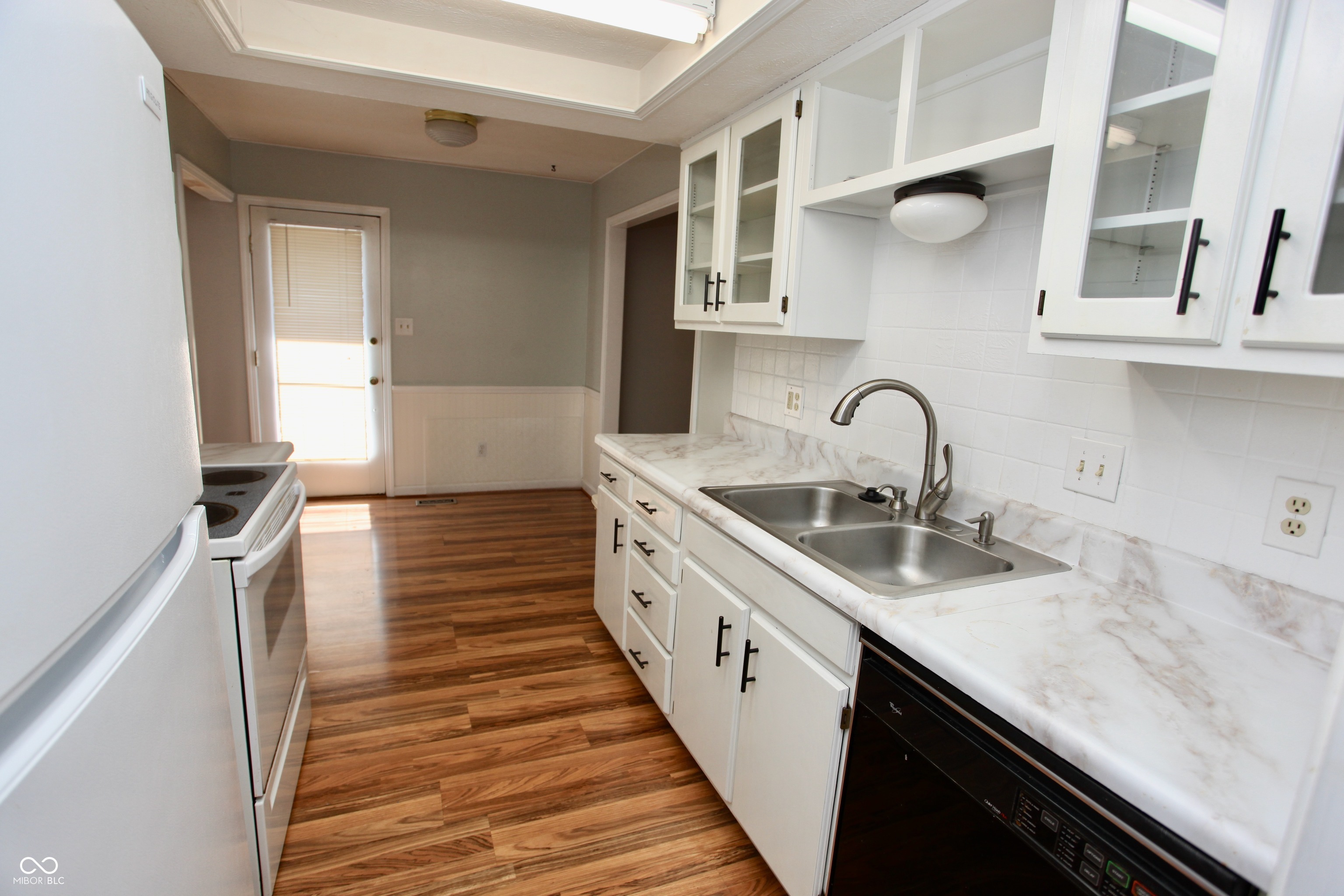 1212 Willow Springs Boulevard