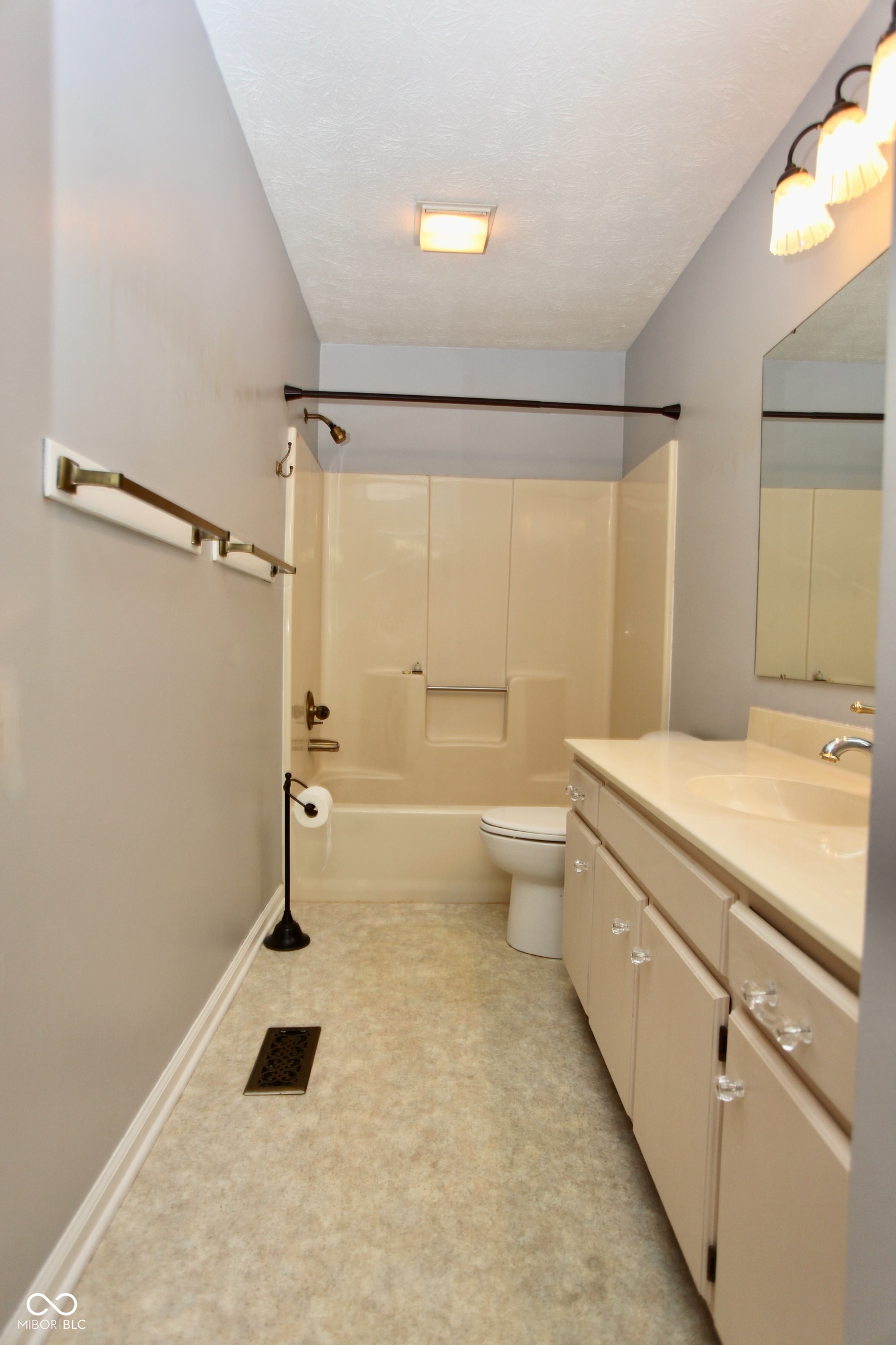 1212 Willow Springs Boulevard