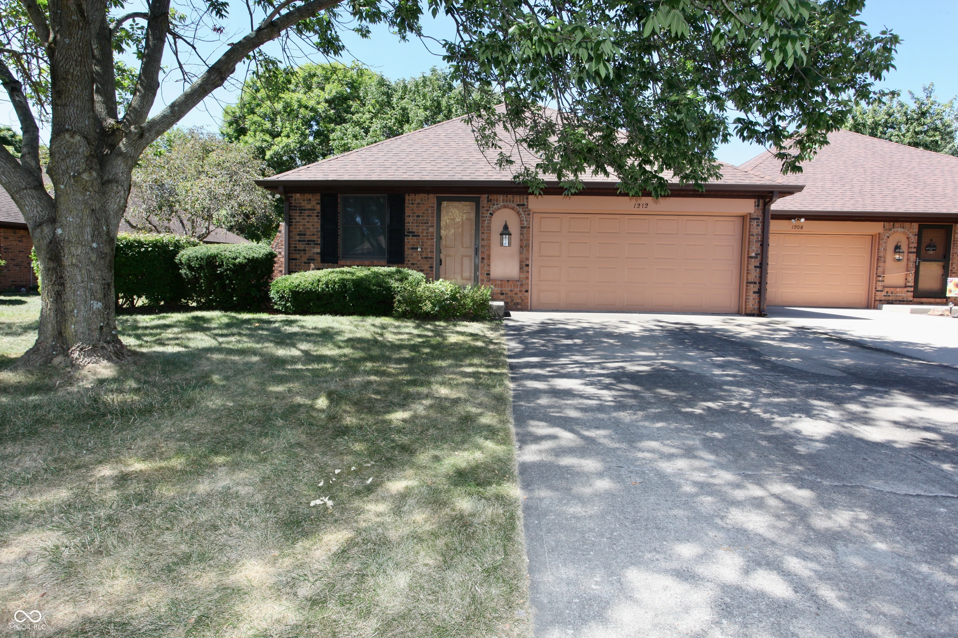 1212 Willow Springs Boulevard