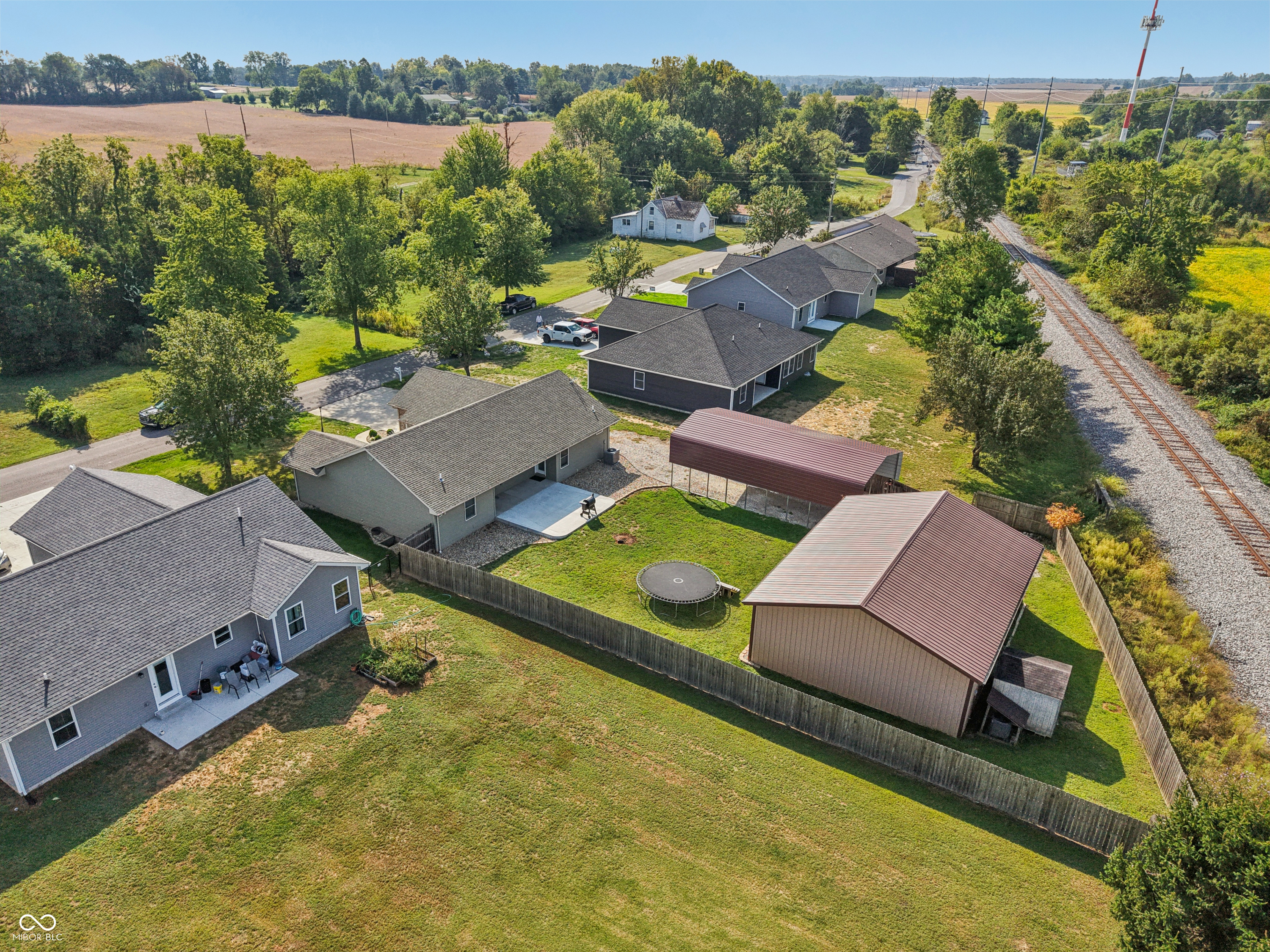 3244 N County Road 900 E