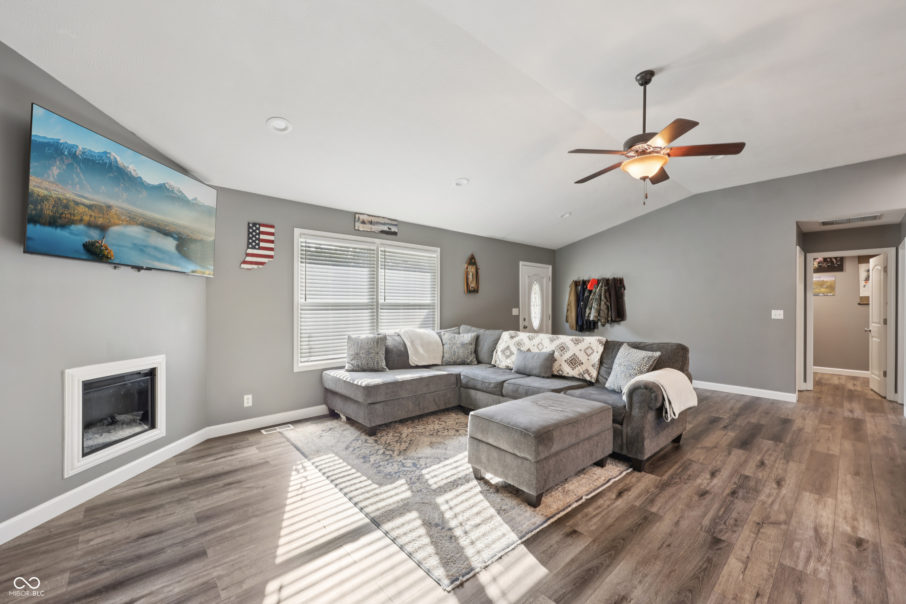 3244 N County Road 900 E