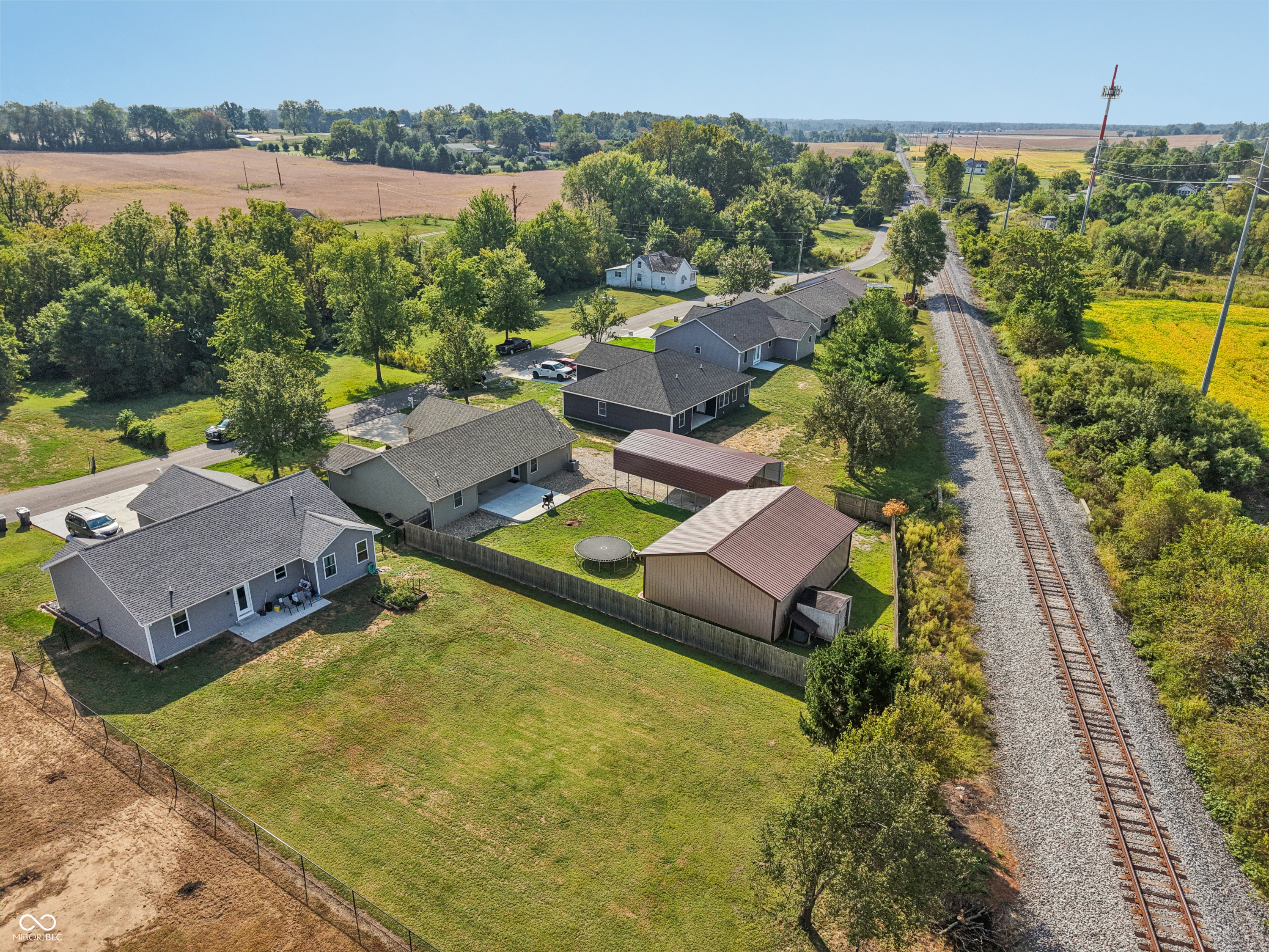 3244 N County Road 900 E