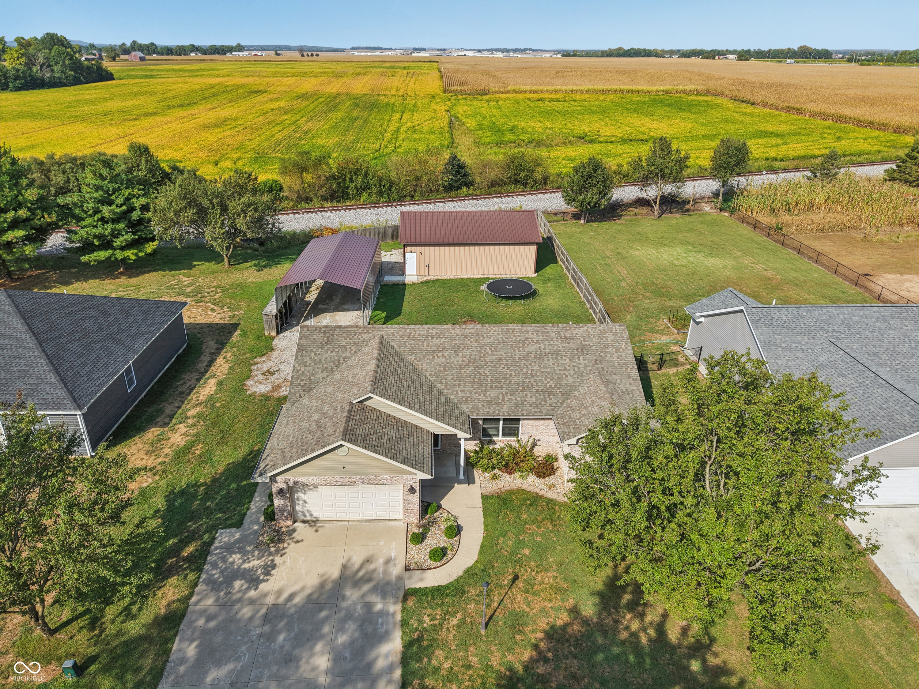 3244 N County Road 900 E