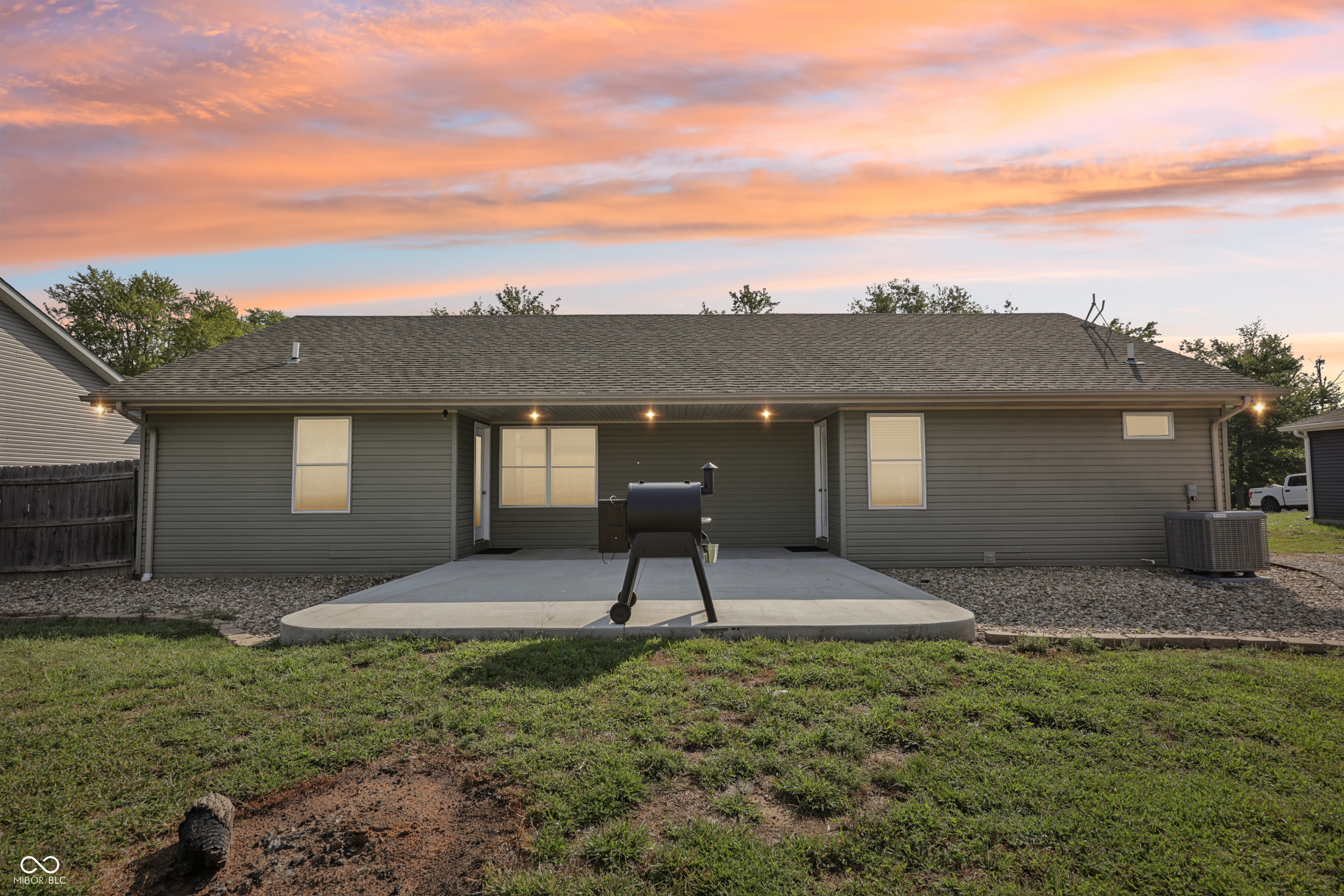 3244 N County Road 900 E