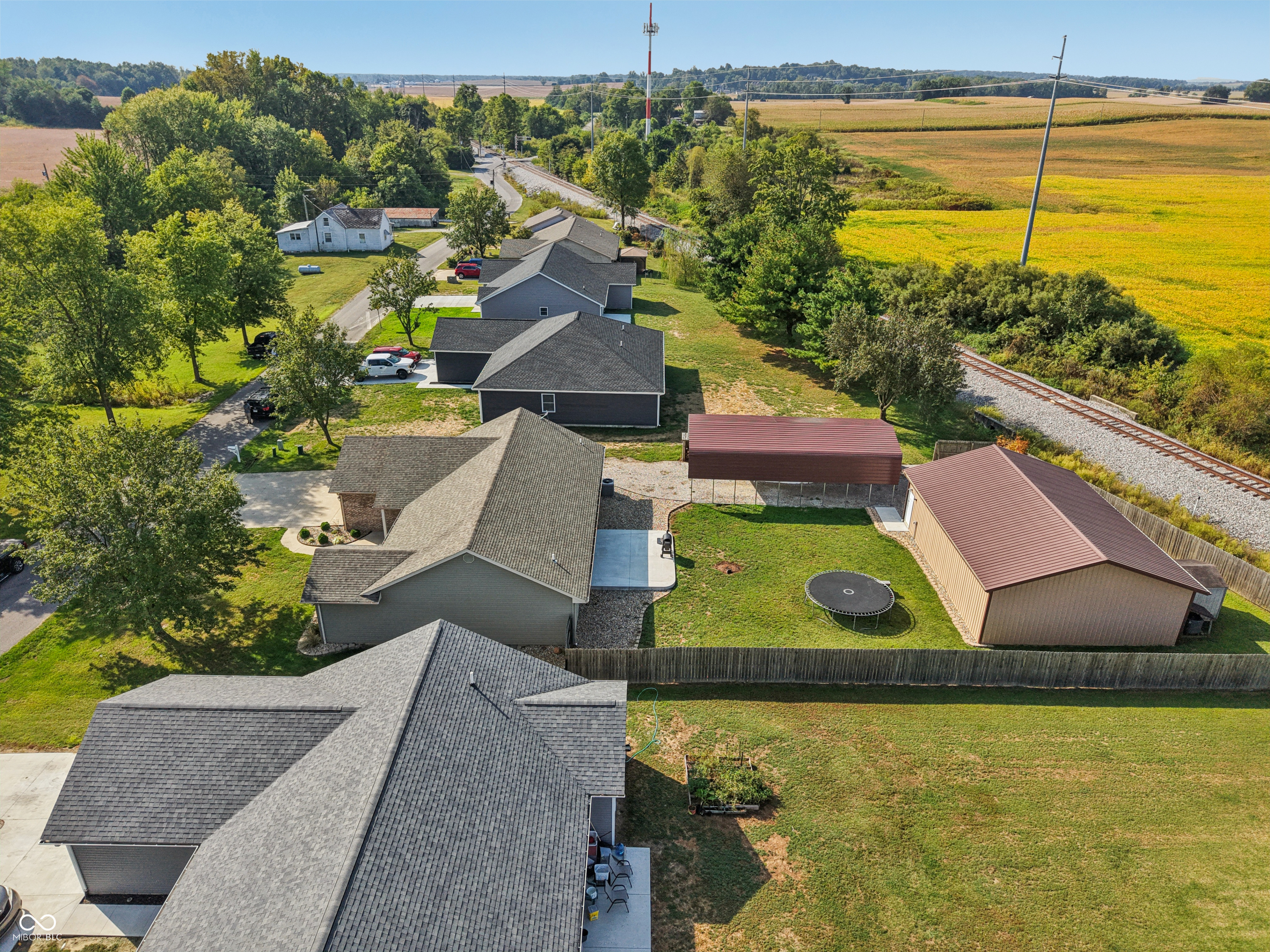 3244 N County Road 900 E