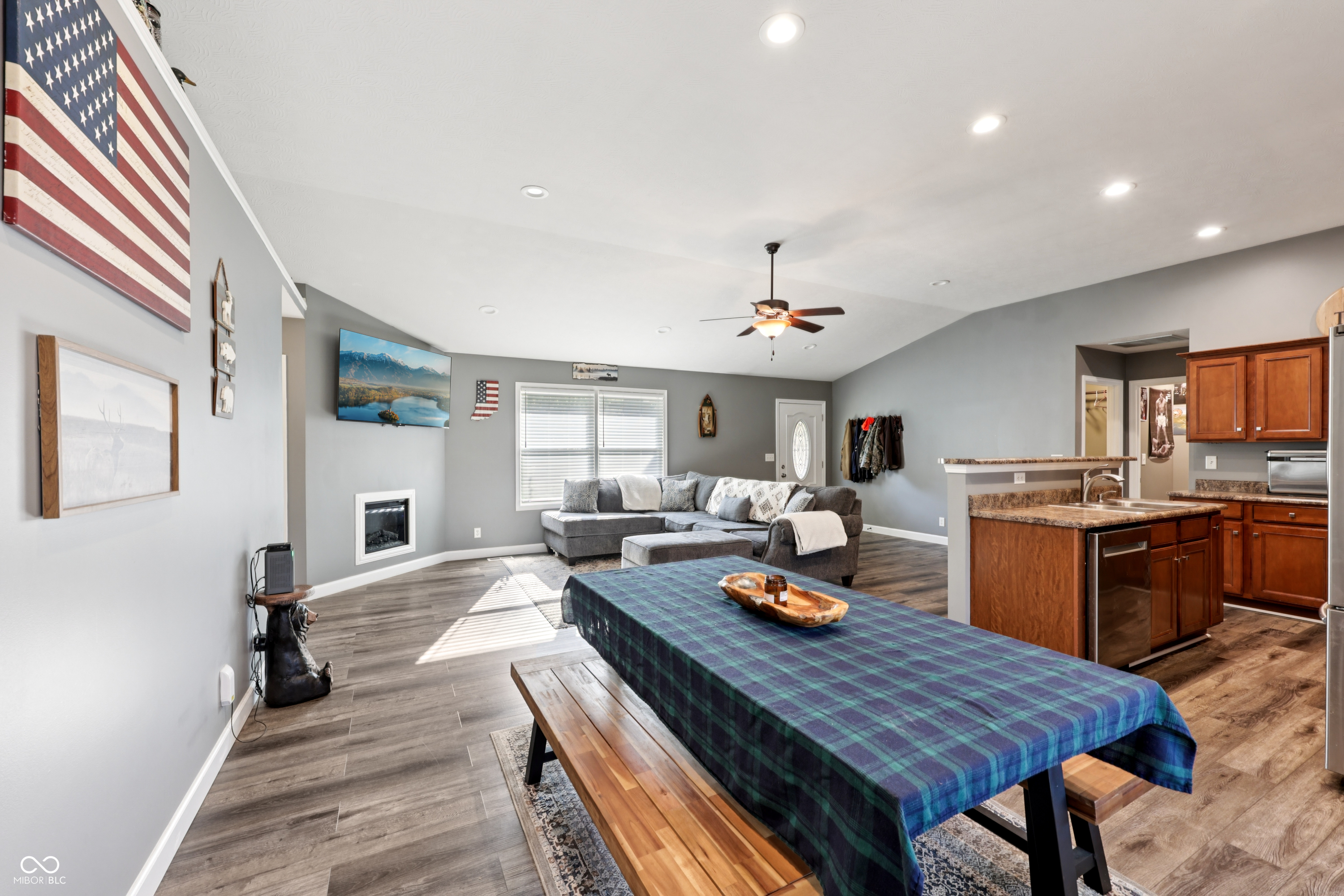 3244 N County Road 900 E