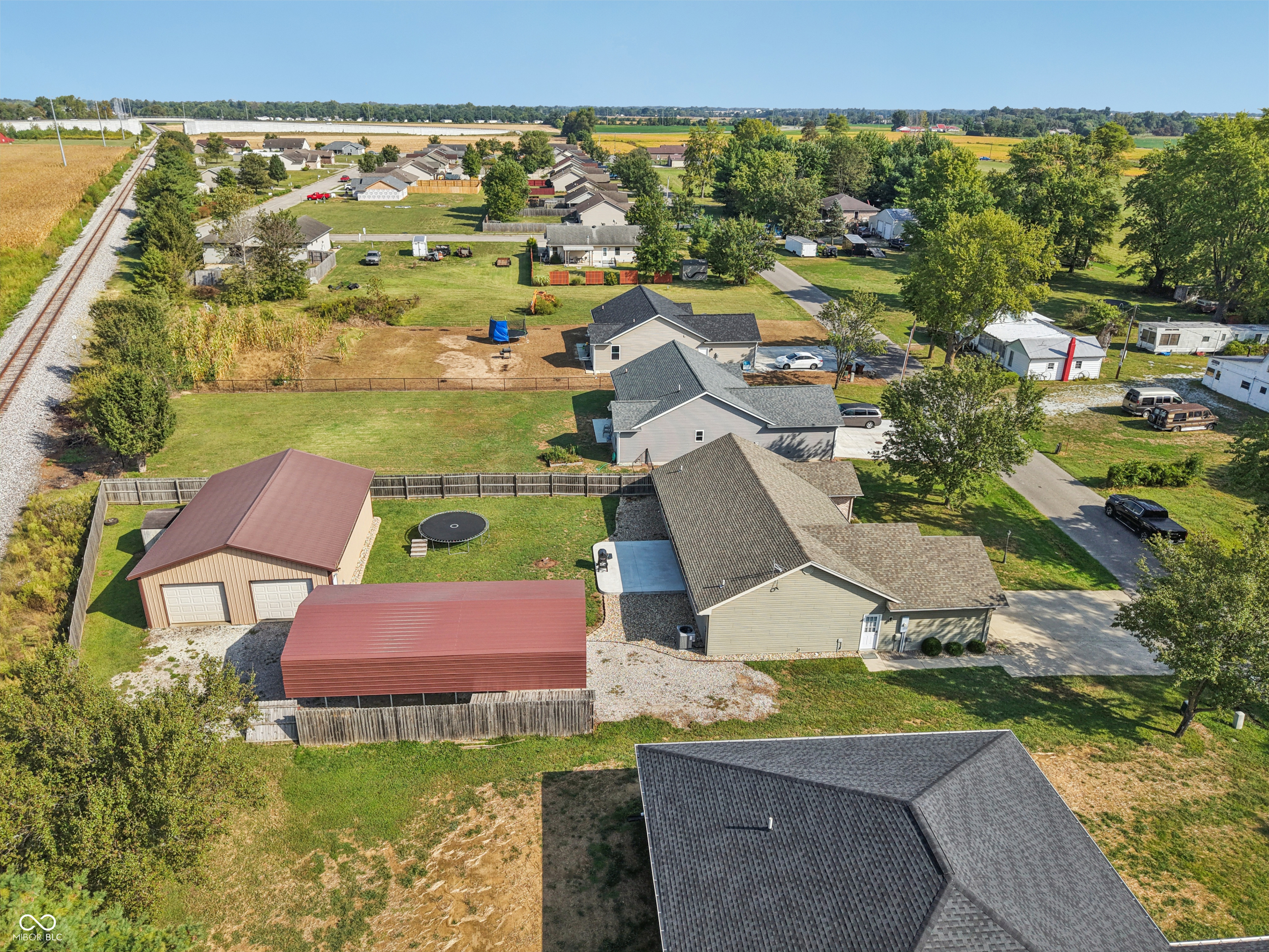 3244 N County Road 900 E
