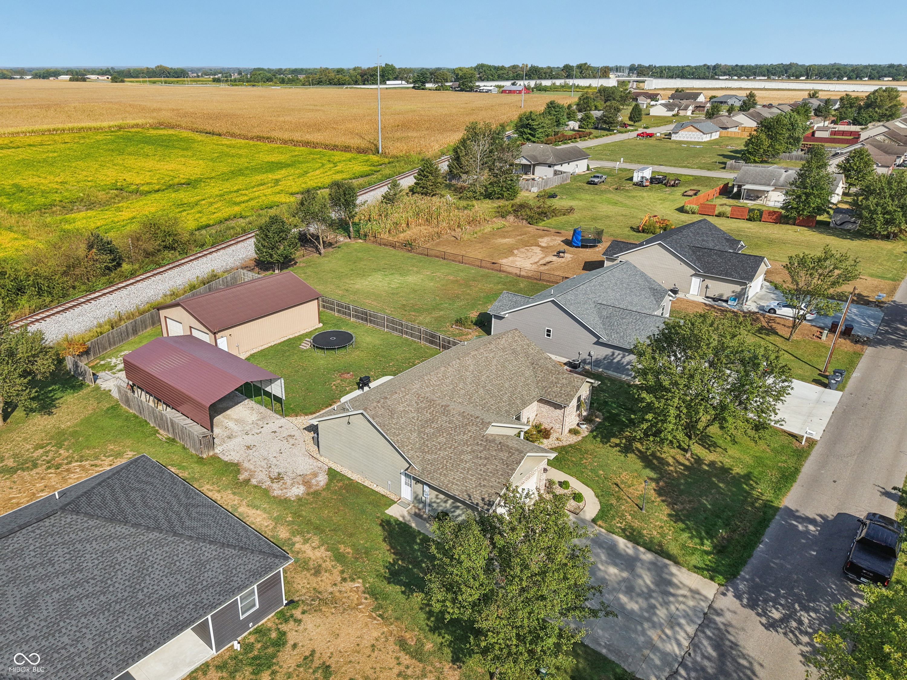 3244 N County Road 900 E