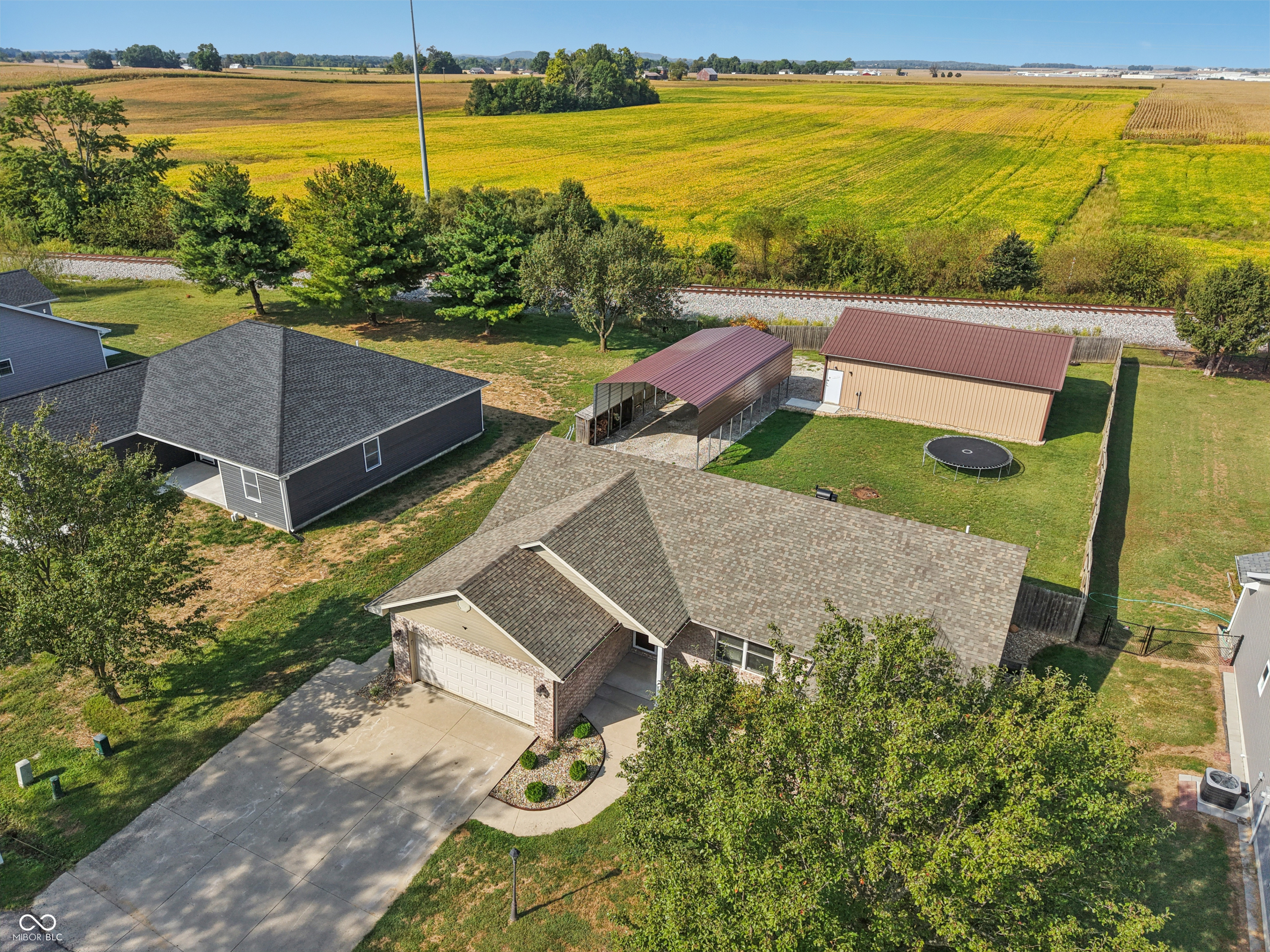 3244 N County Road 900 E