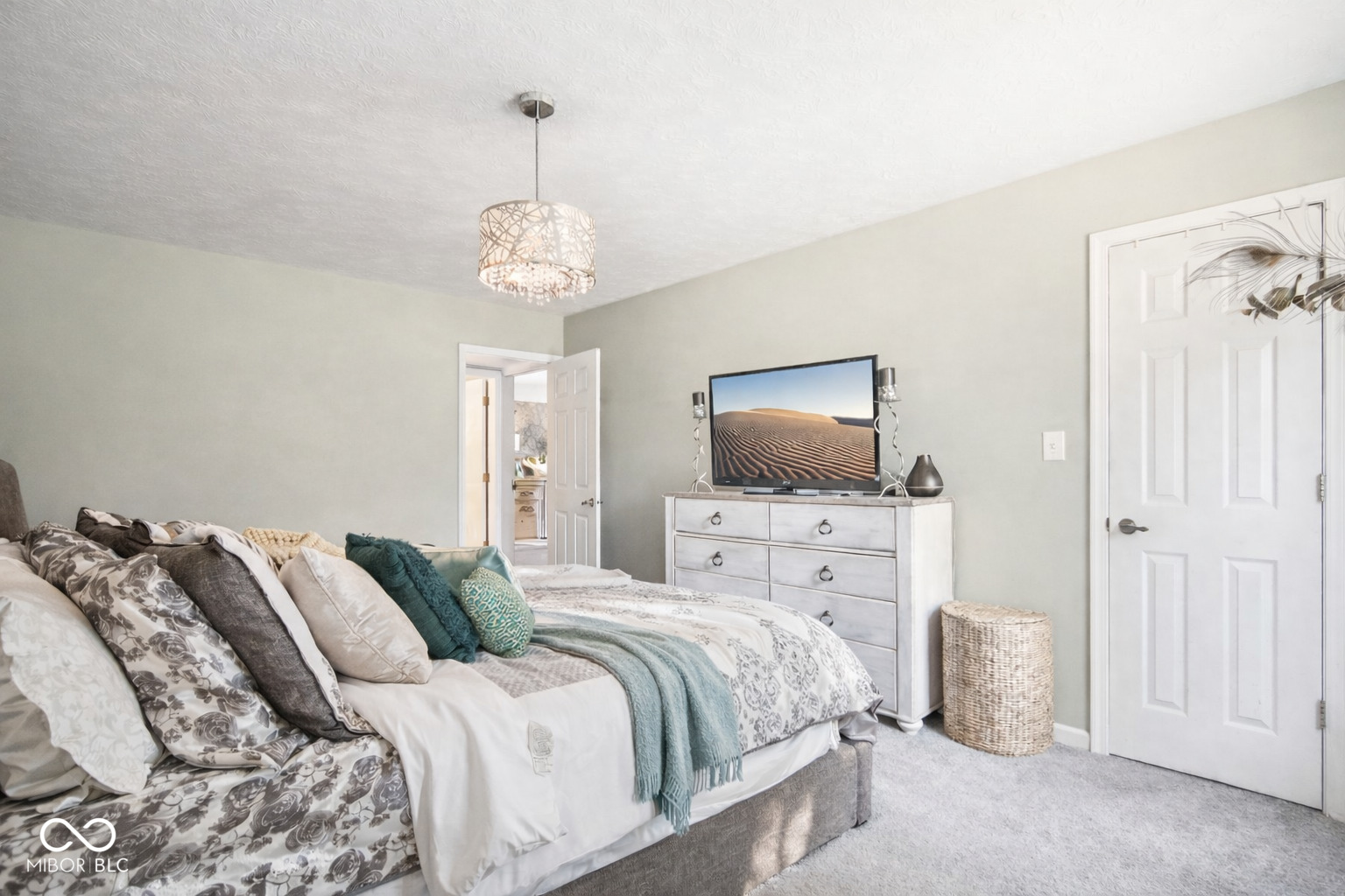 340 Seabreeze Circle