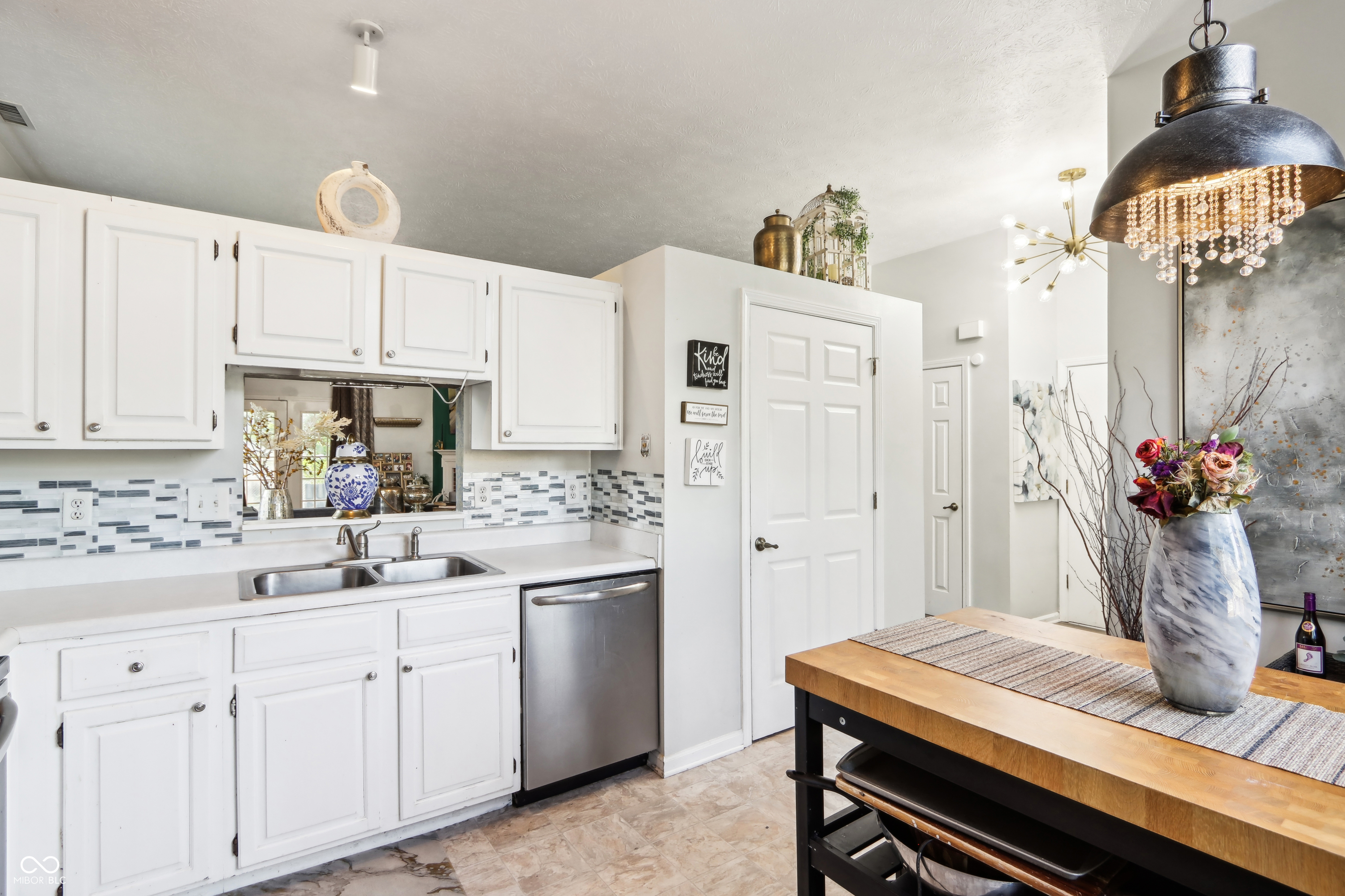 340 Seabreeze Circle