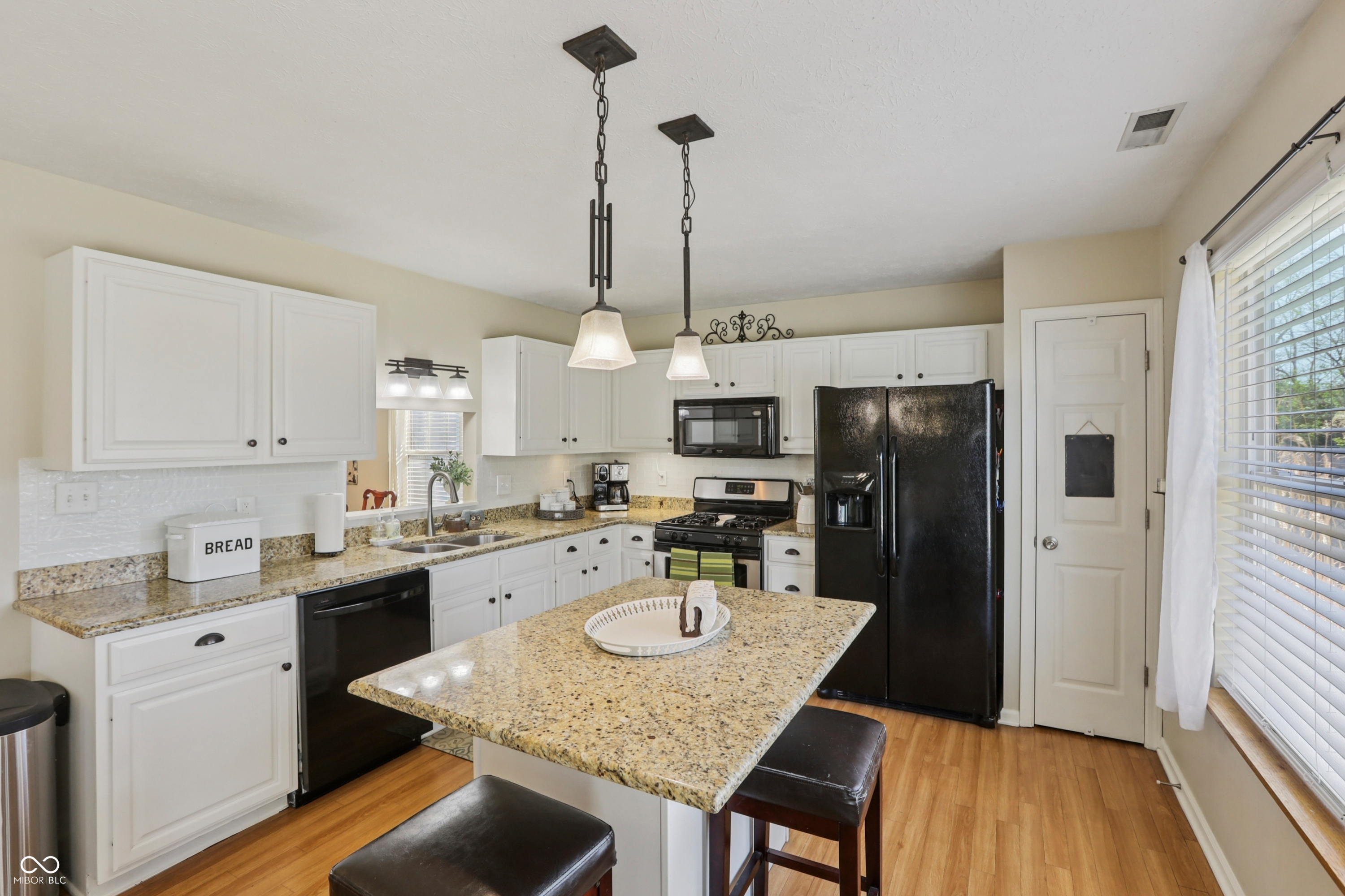 8635 Eagles Nest Drive