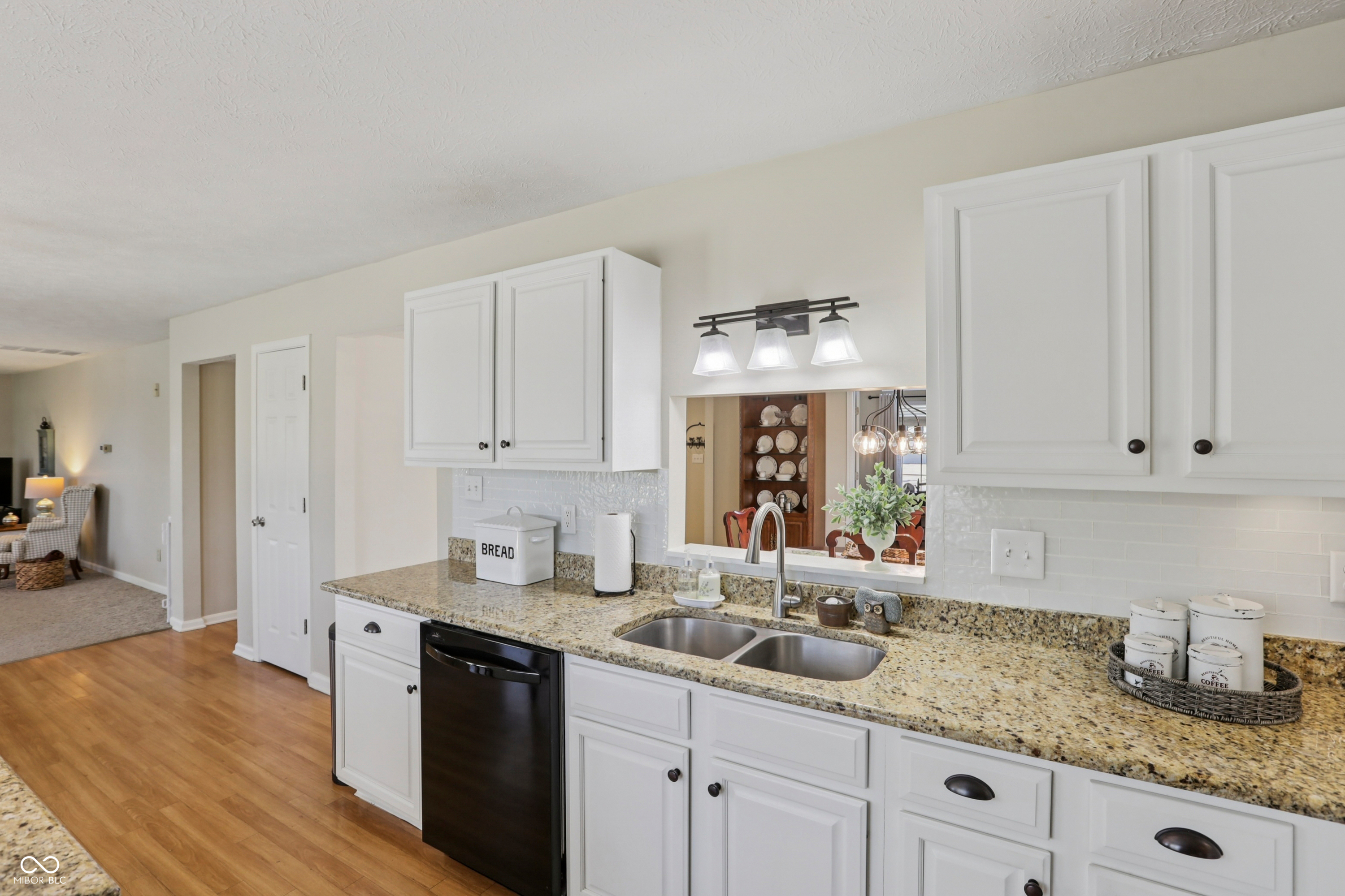 8635 Eagles Nest Drive