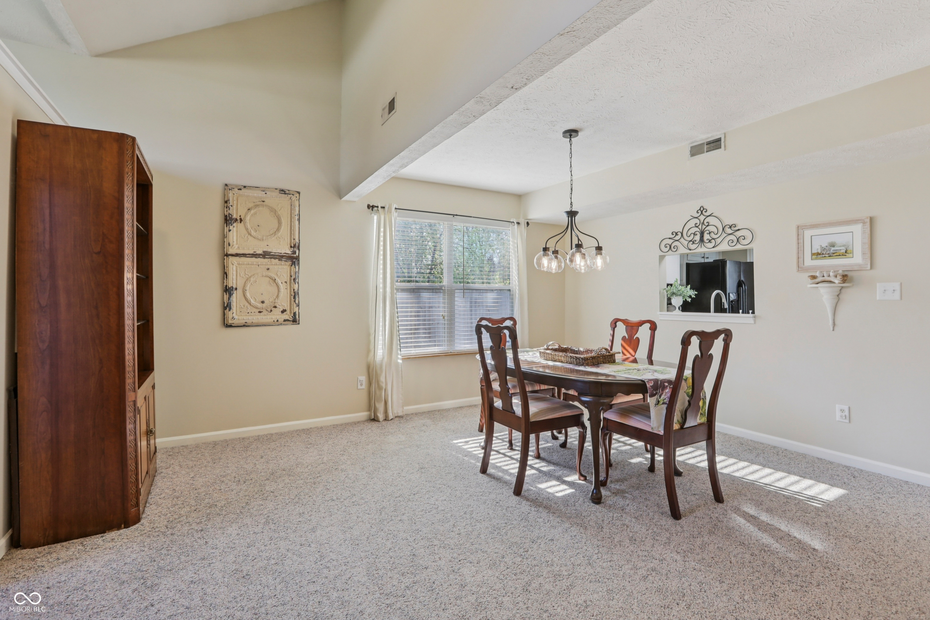 8635 Eagles Nest Drive