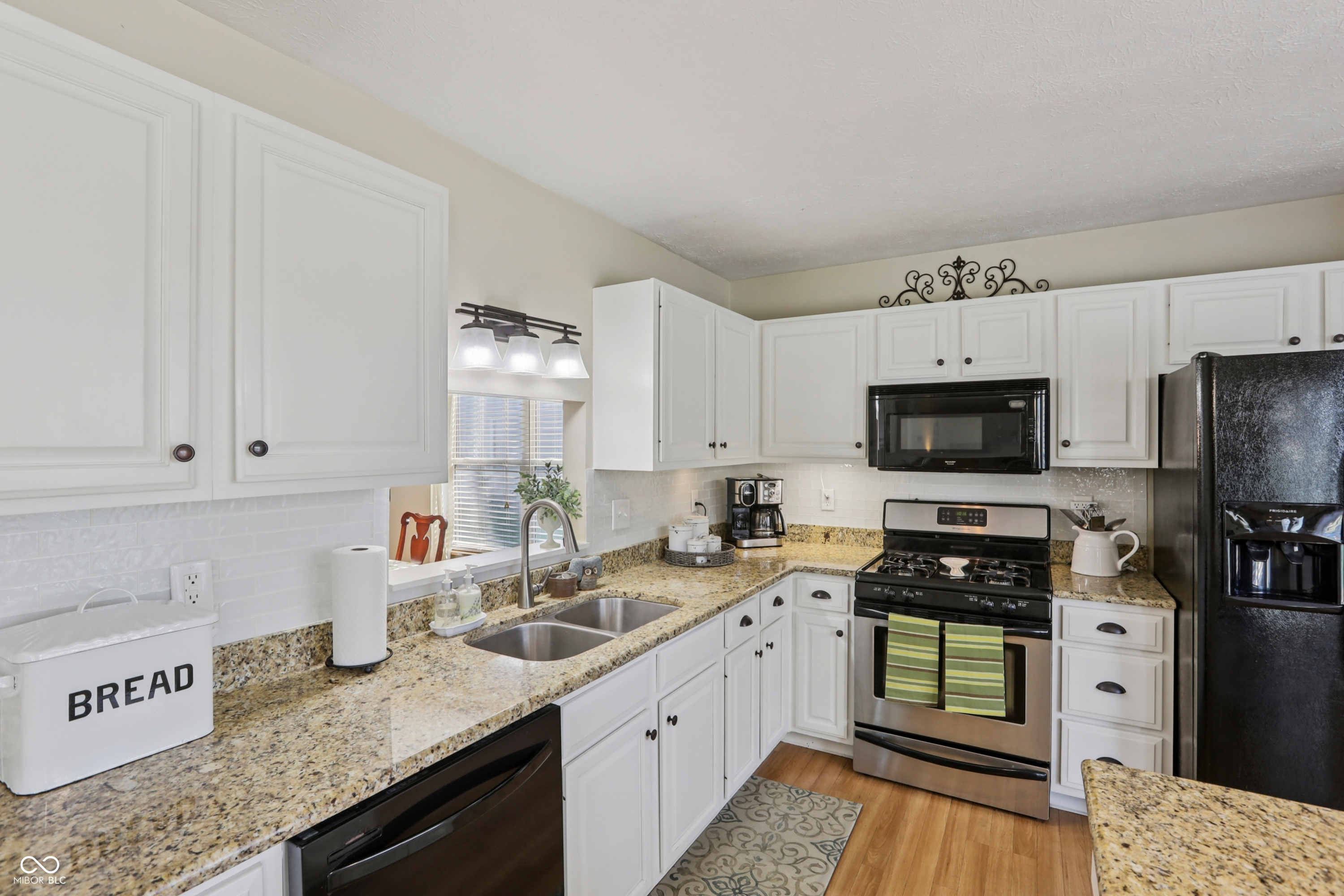 8635 Eagles Nest Drive