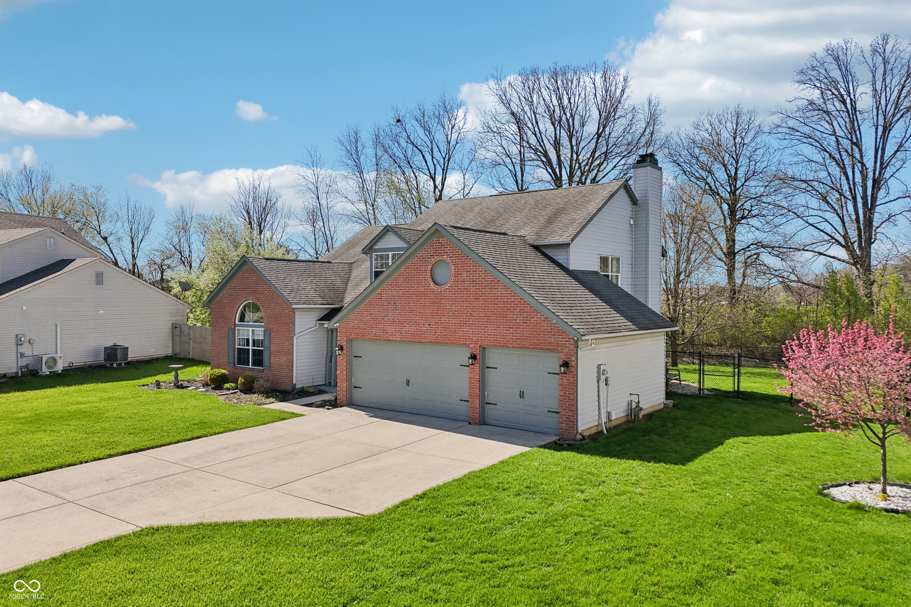 8635 Eagles Nest Drive