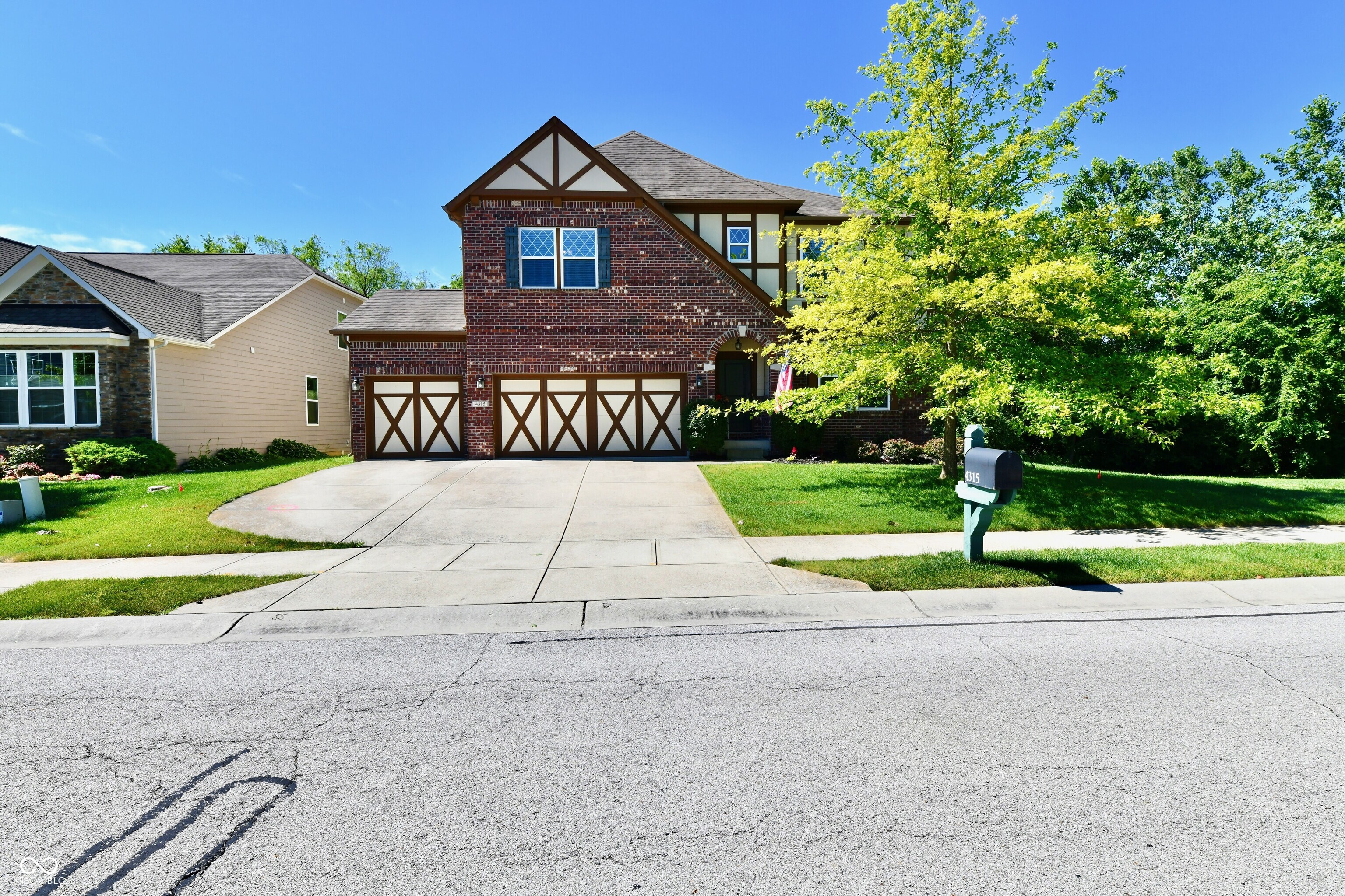 4315 Parliament Way