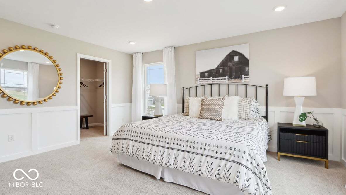 1608 Buttons Drive