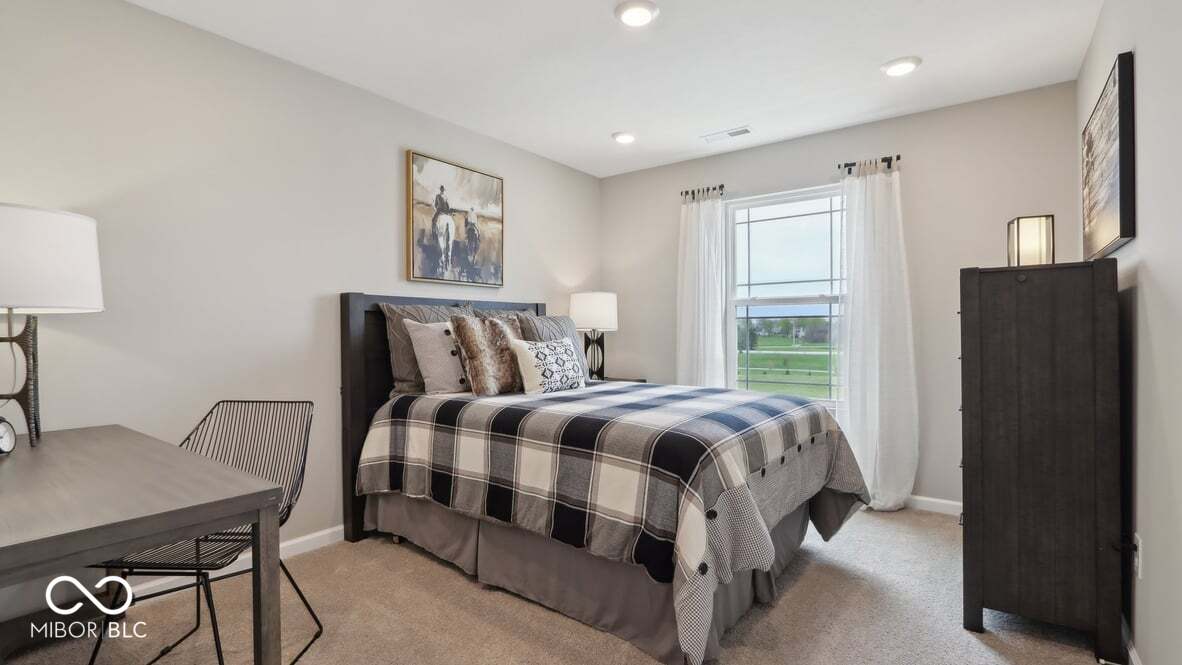 1608 Buttons Drive