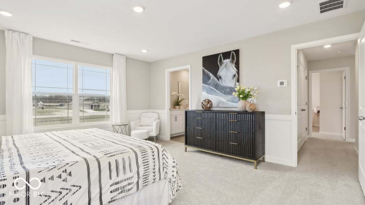 1608 Buttons Drive