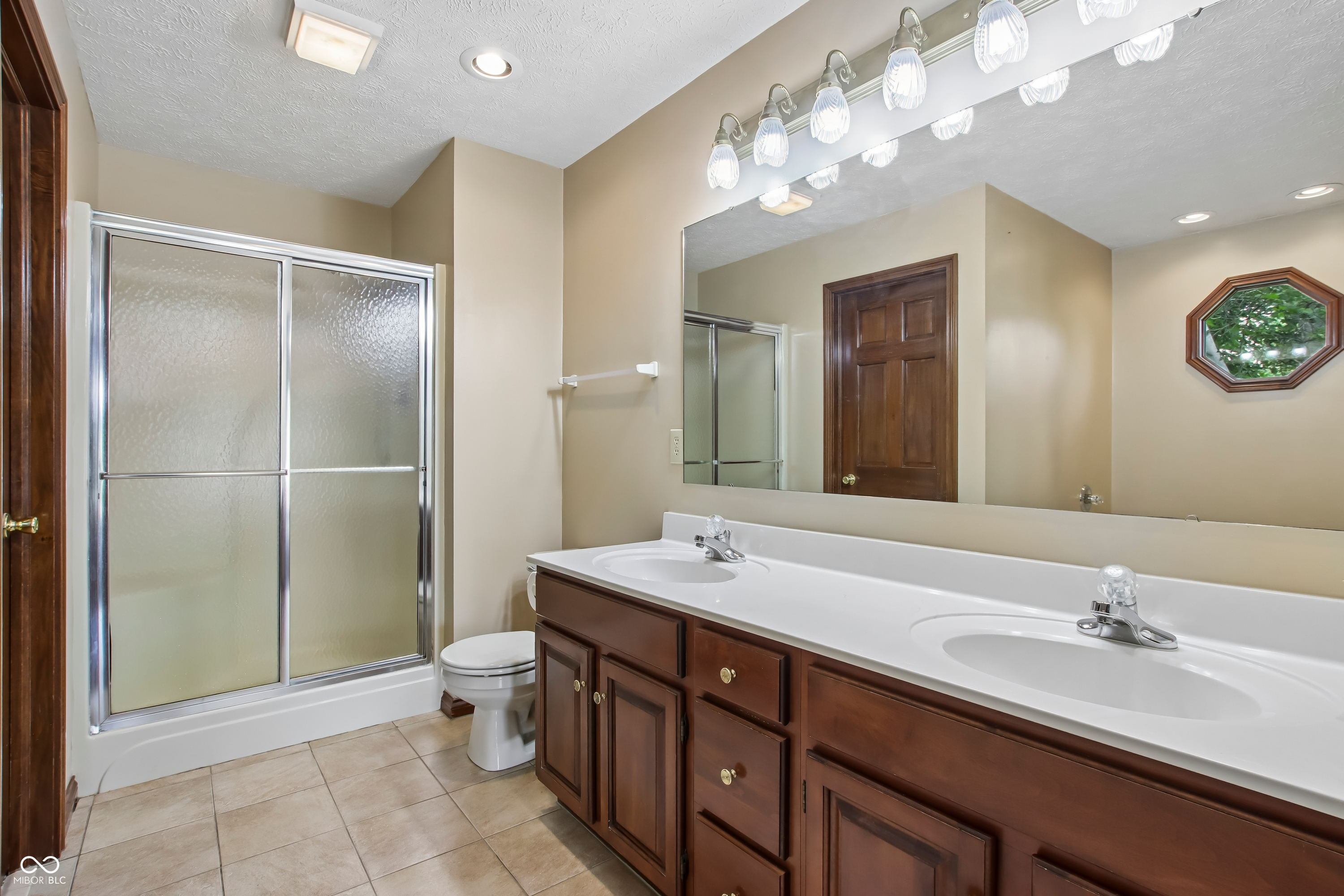 3746 Country Lane