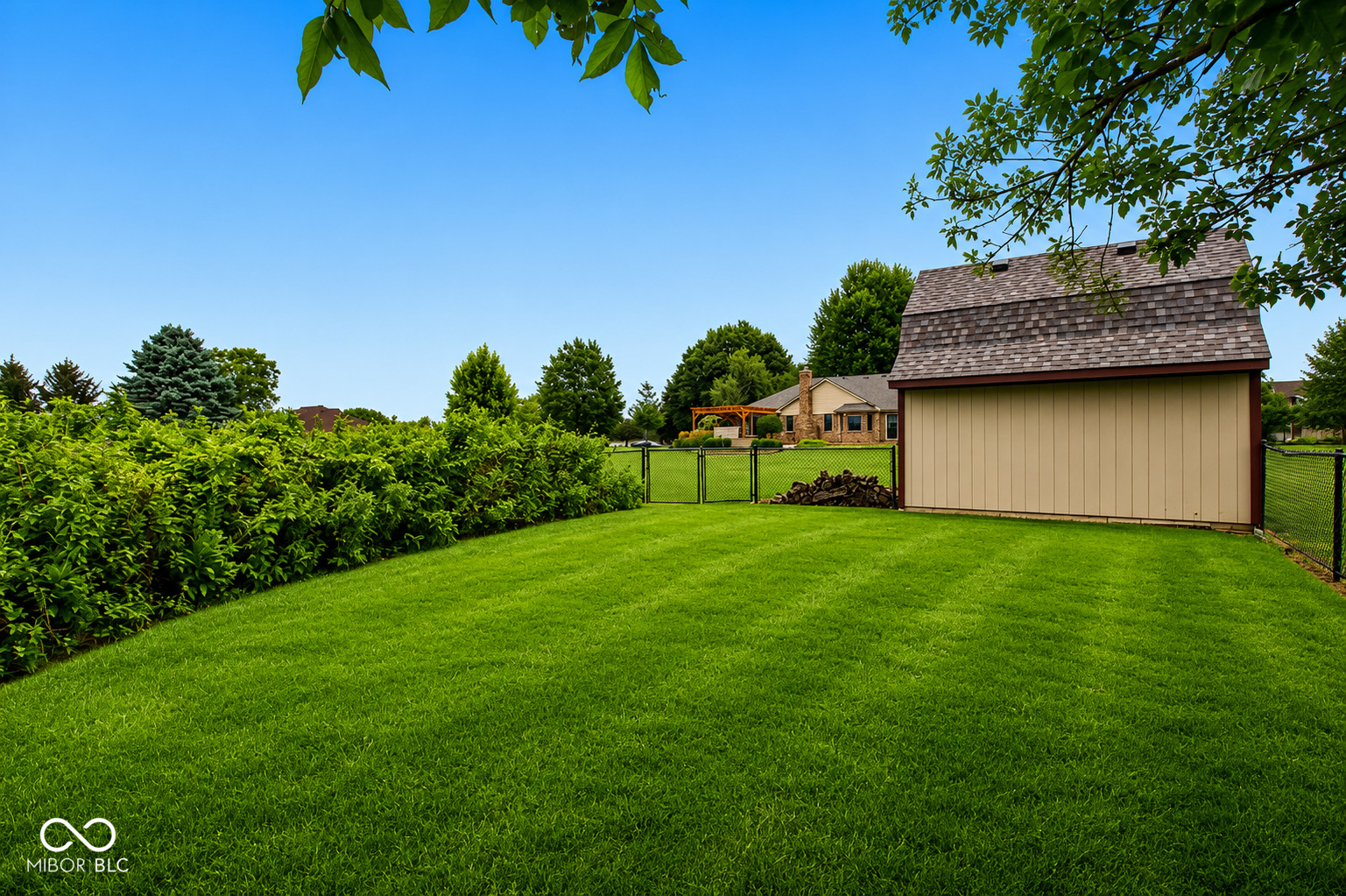 3746 Country Lane