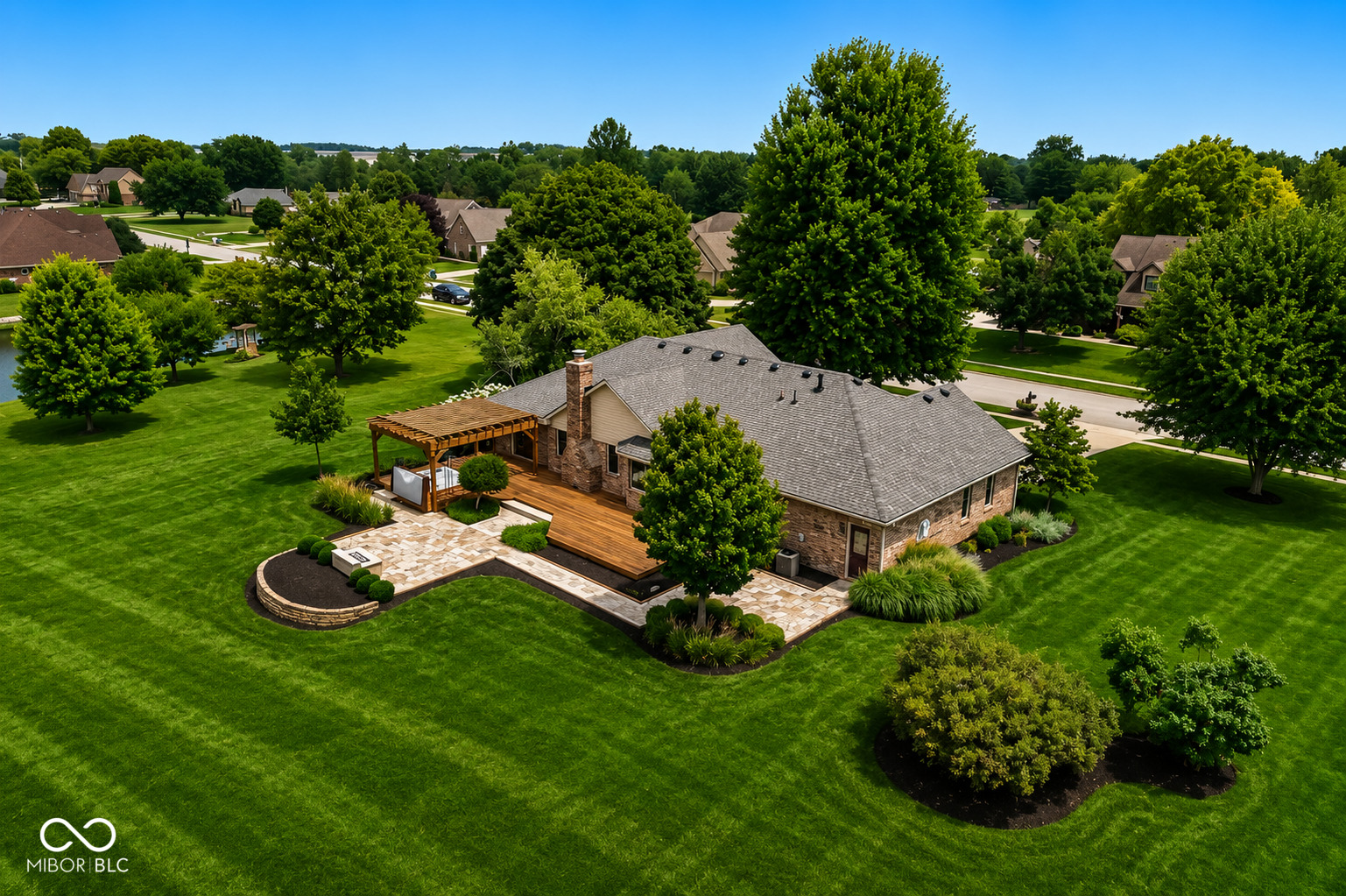 3746 Country Lane
