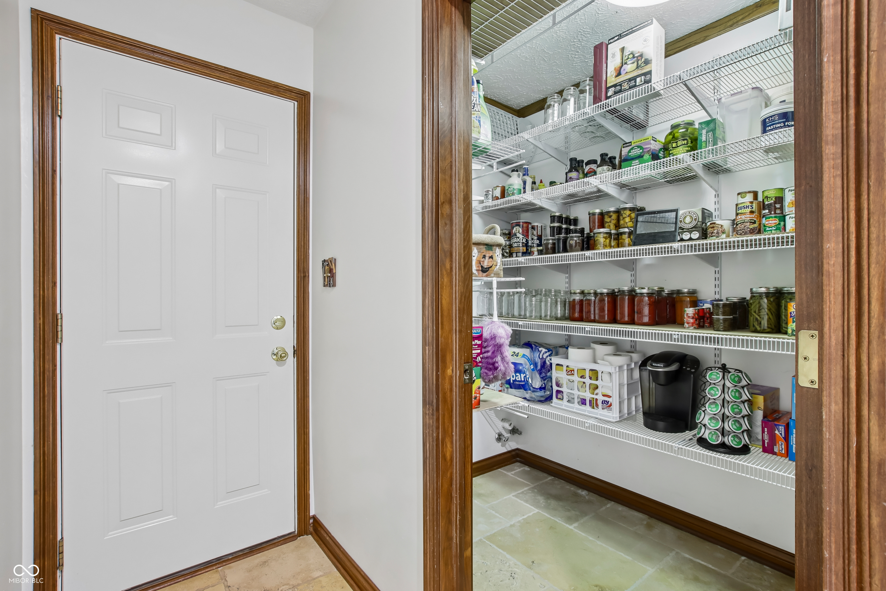 3746 Country Lane