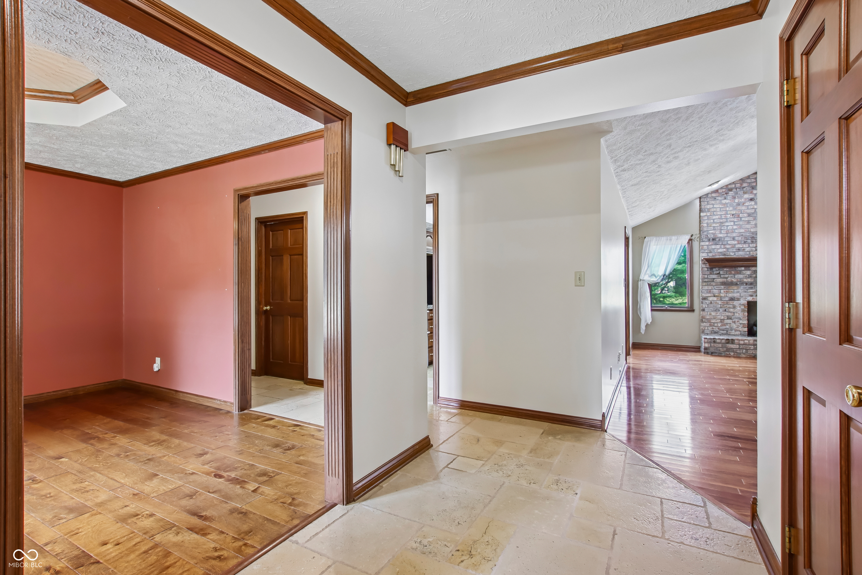 3746 Country Lane