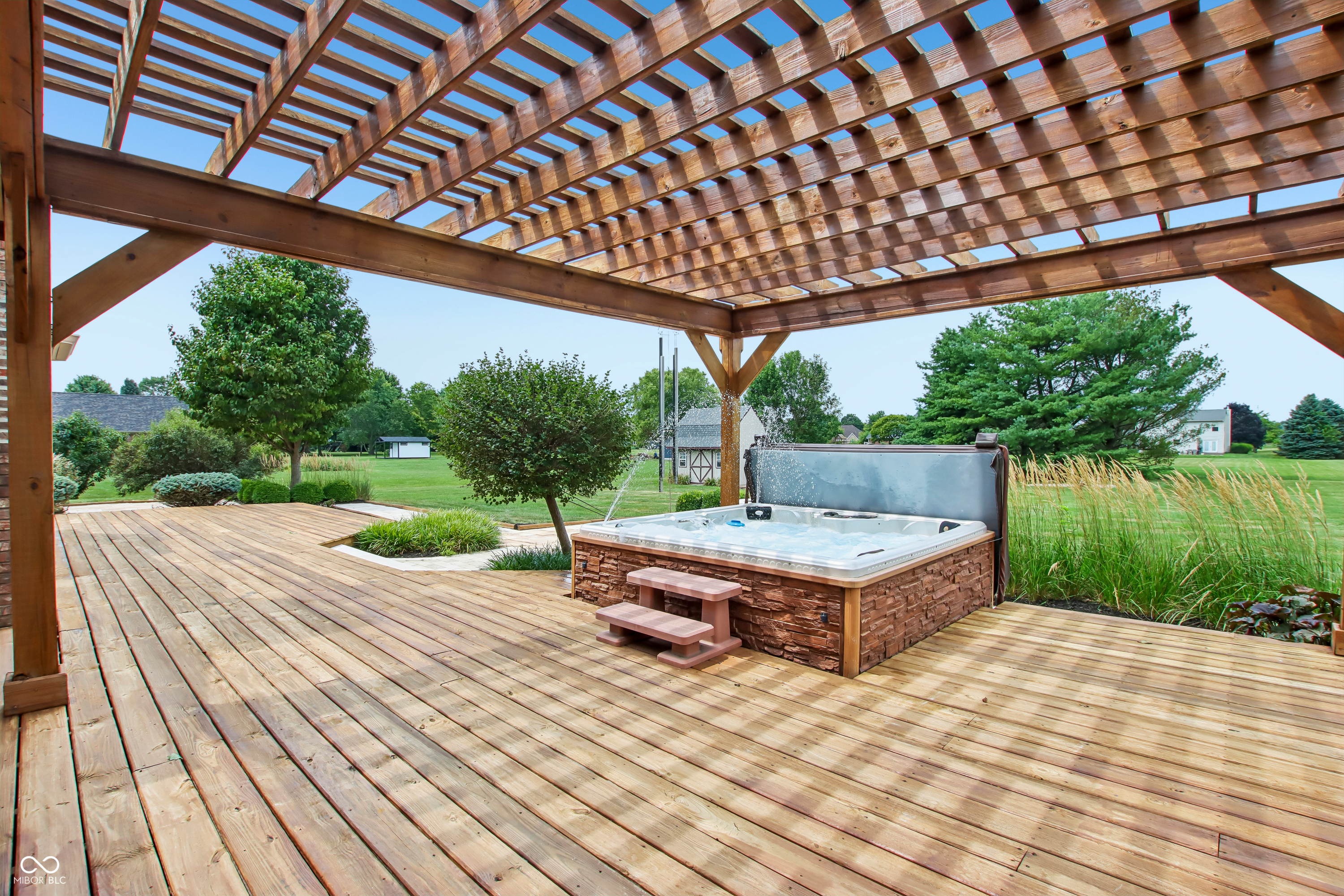 3746 Country Lane