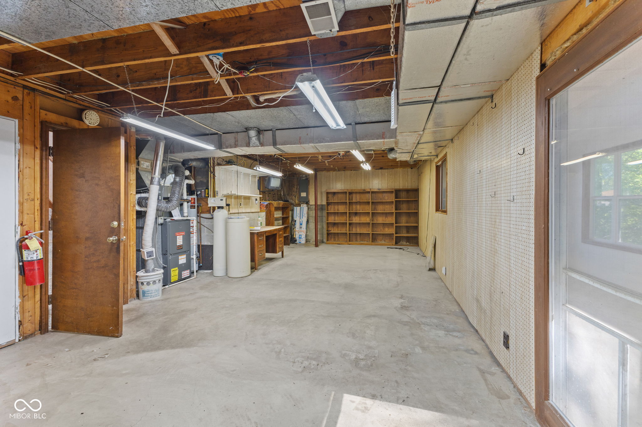 555 Clark Street