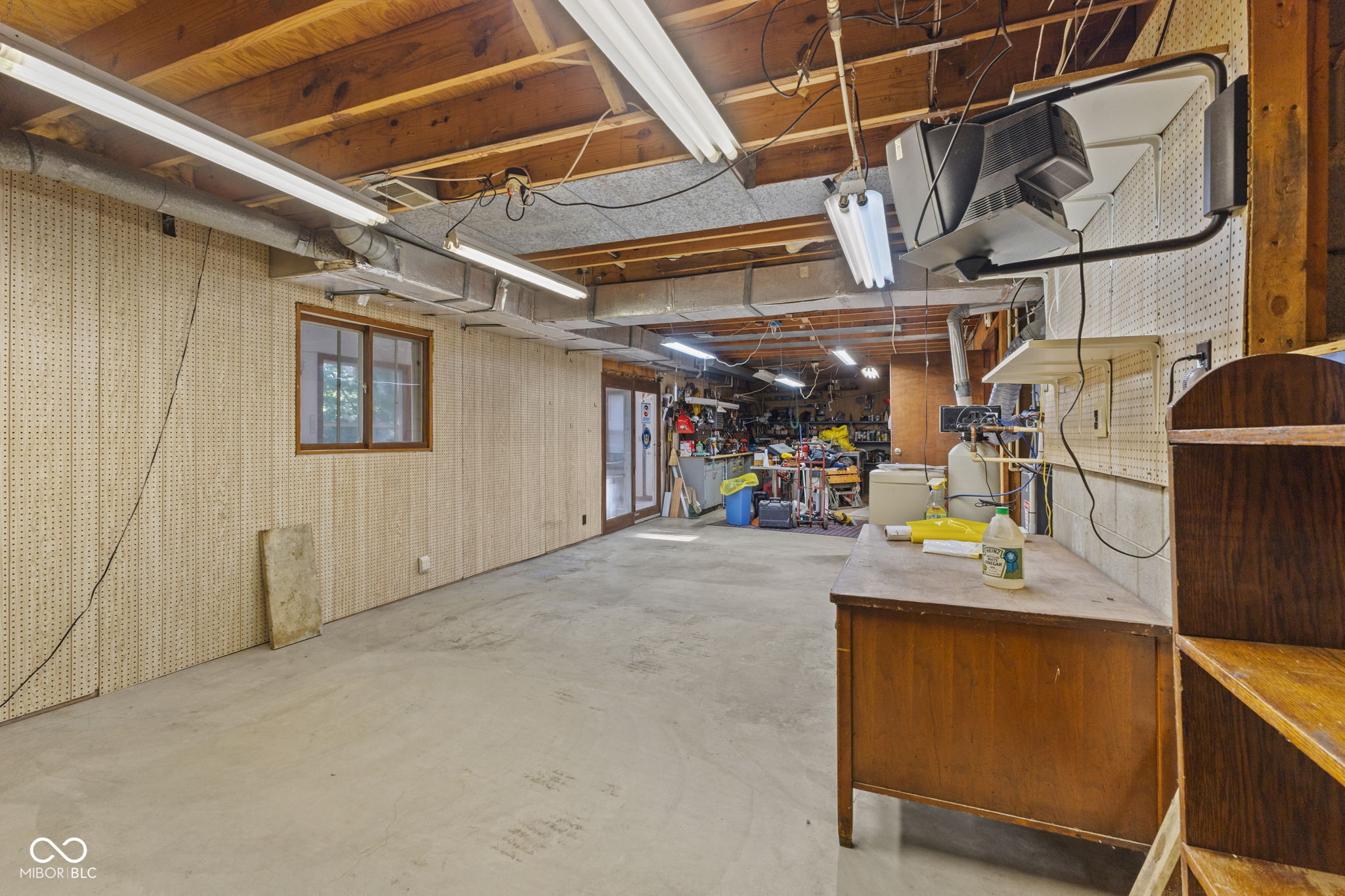 555 Clark Street