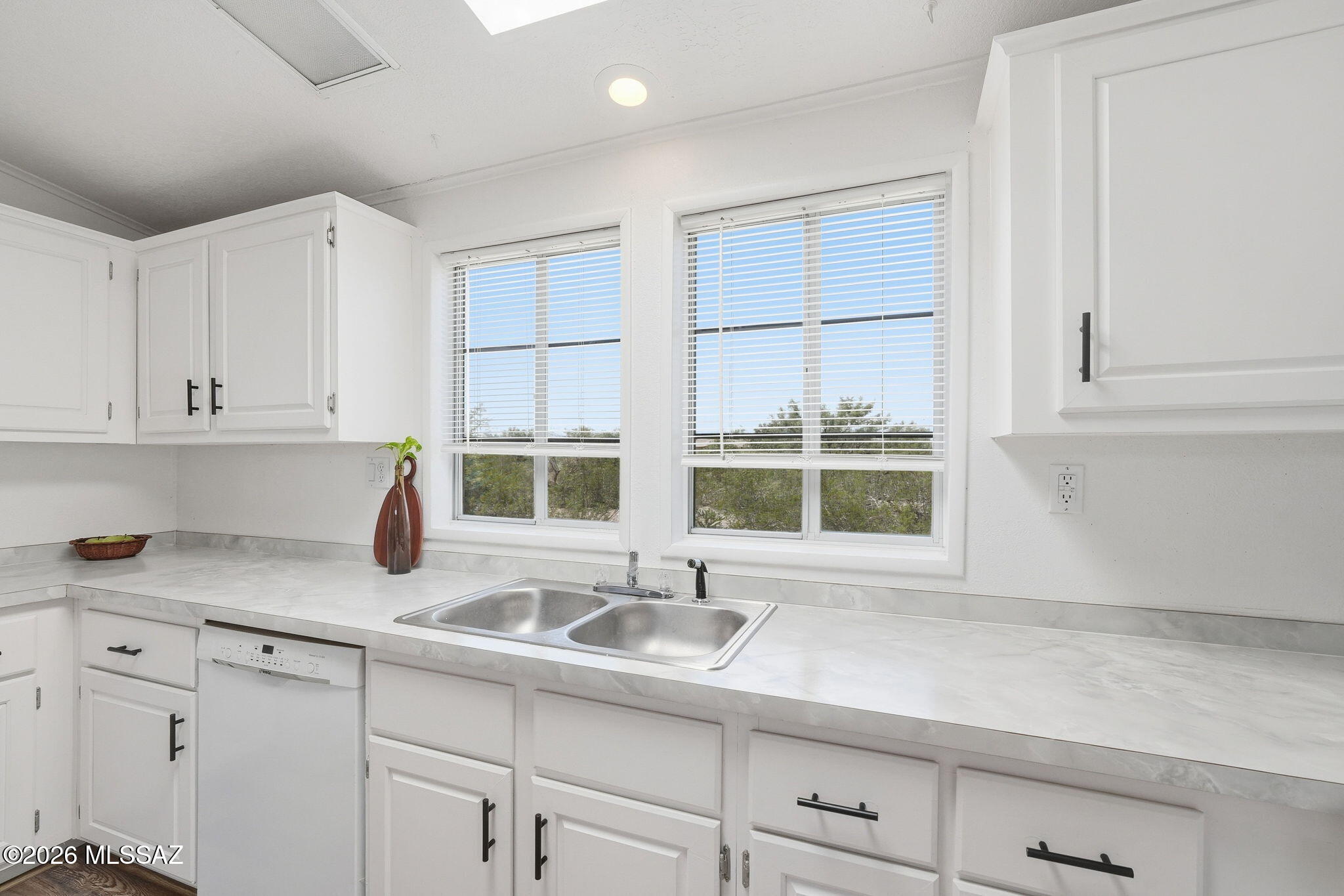 13655 E Crazy Horse Trail