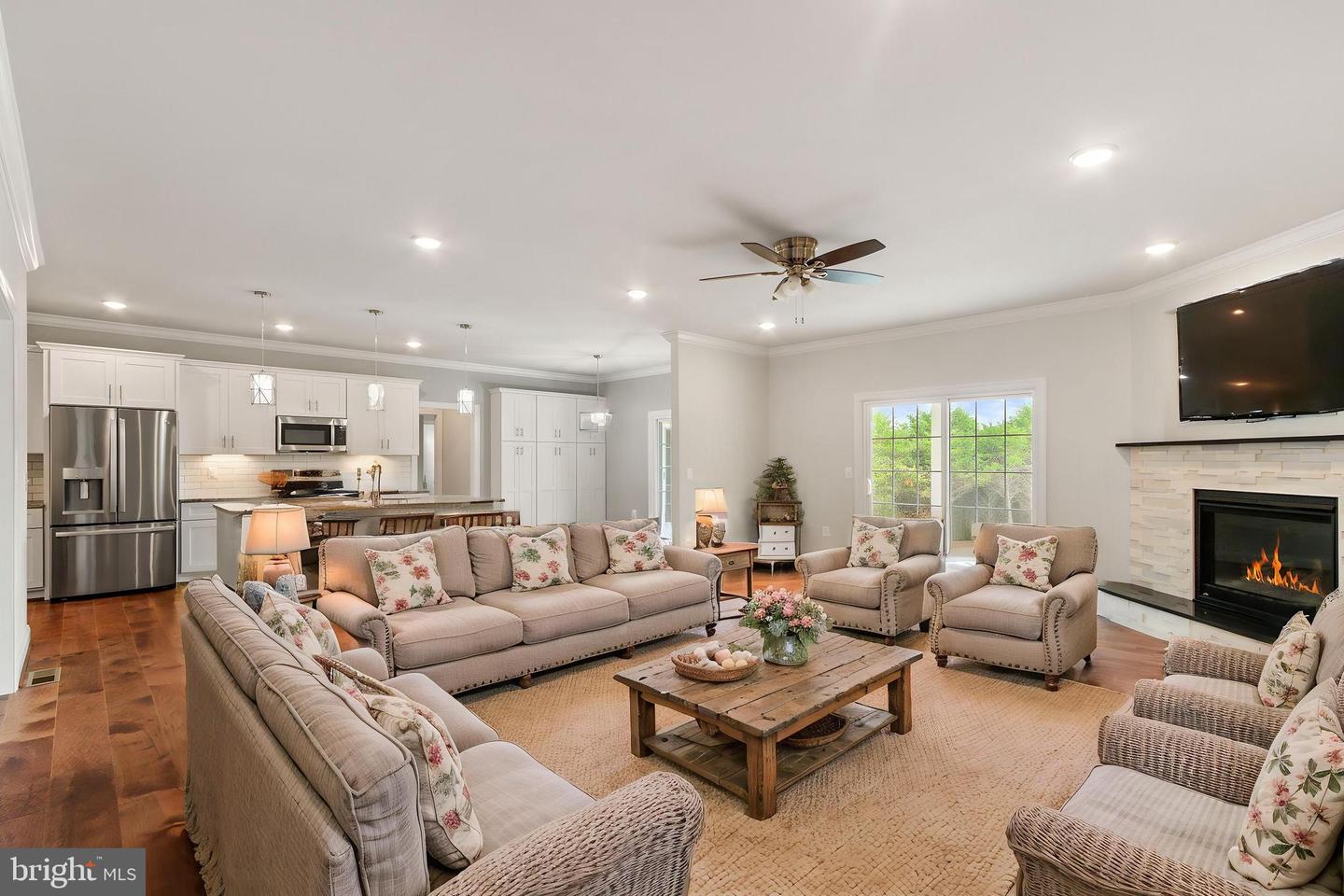 2012 Dozer Ln.