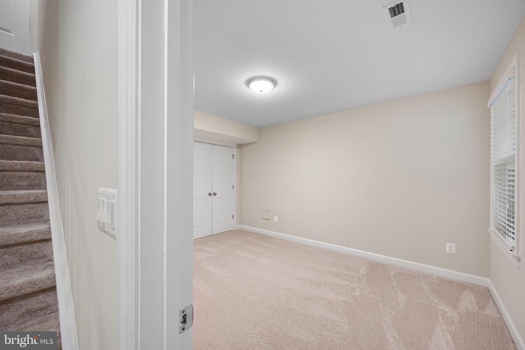 3546 RINGWOOD ROAD
