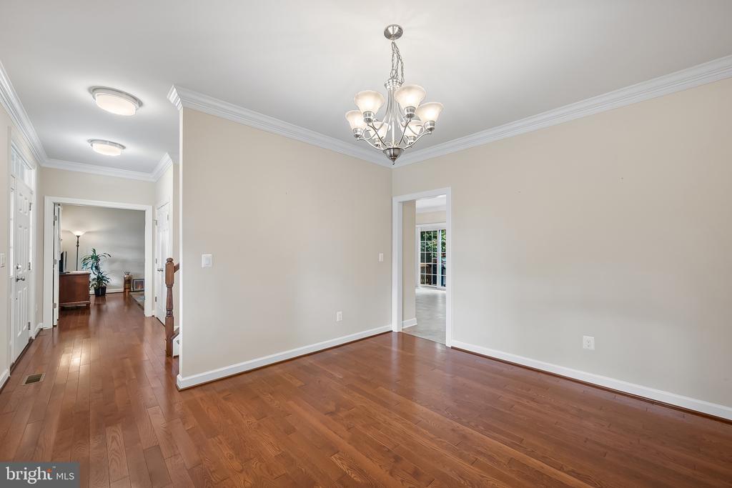 3546 RINGWOOD ROAD