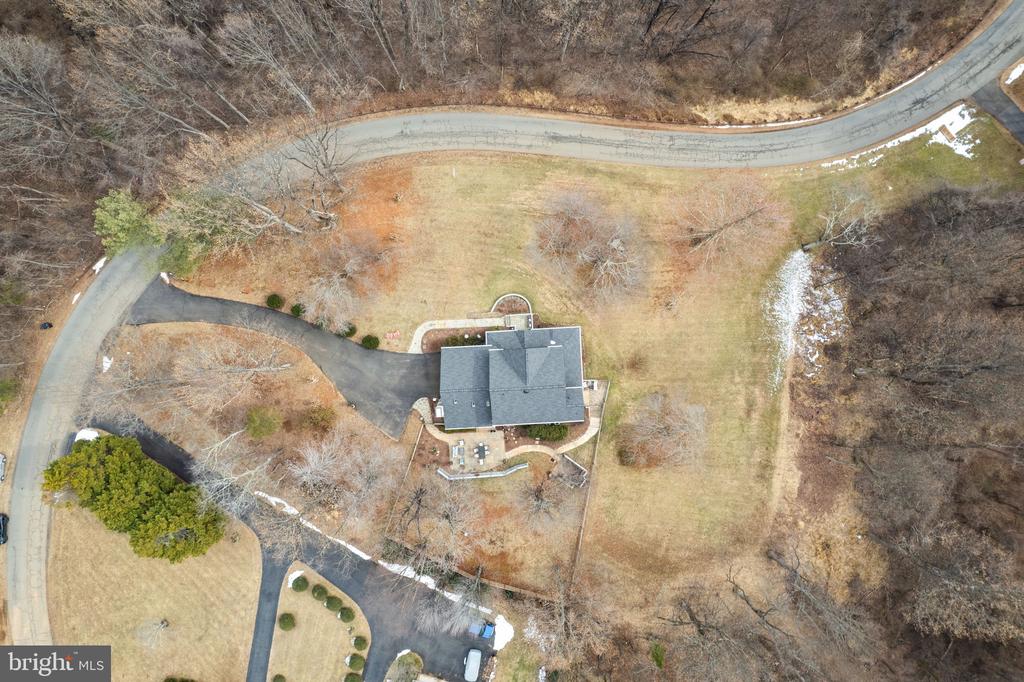 5755 HUNTON WOOD DRIVE