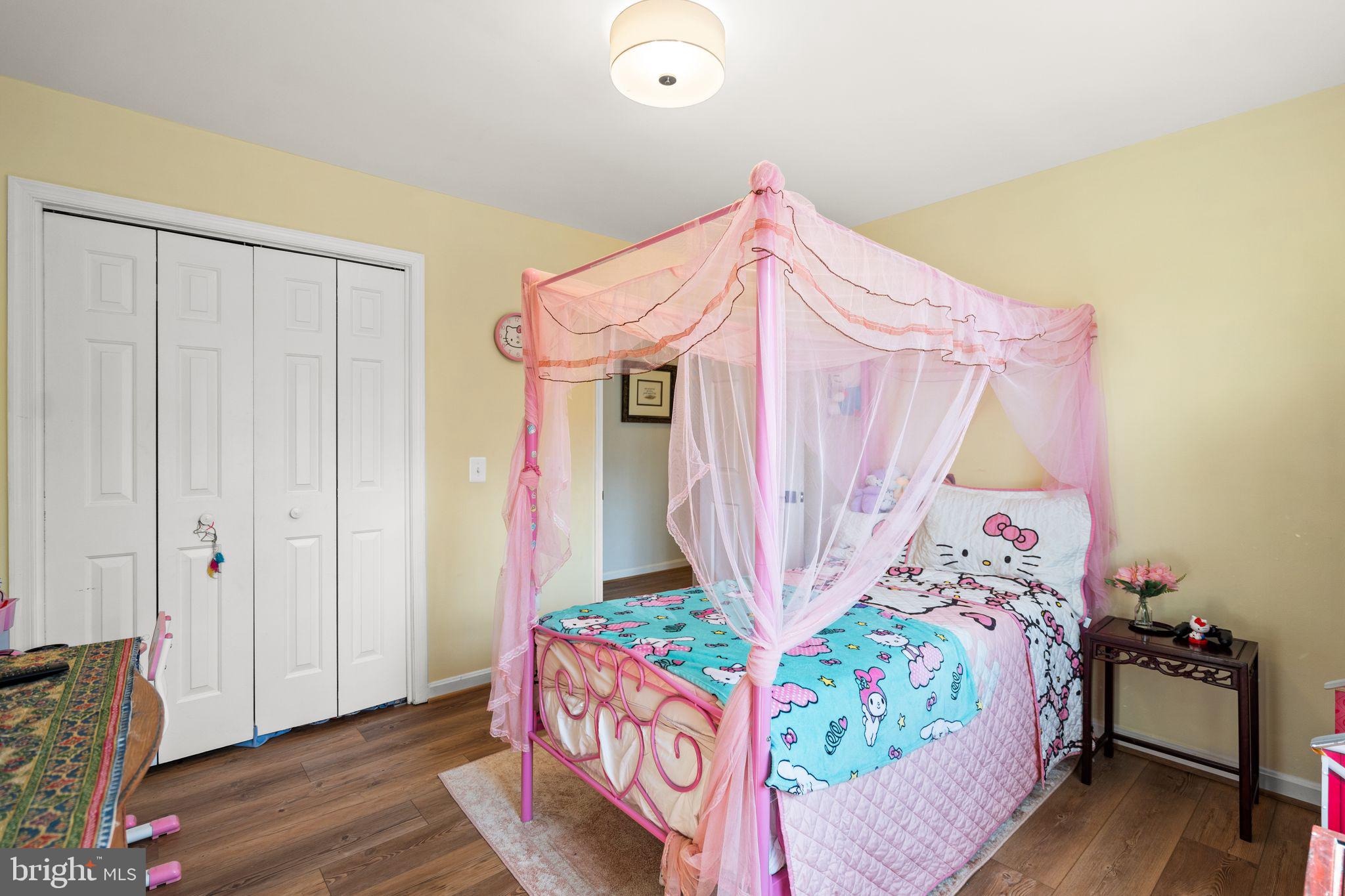 5755 HUNTON WOOD DRIVE