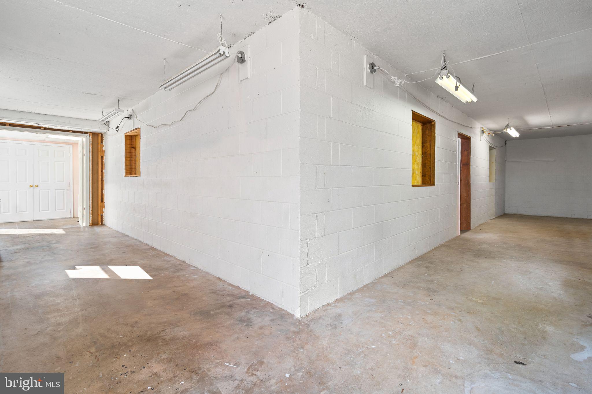 5755 HUNTON WOOD DRIVE