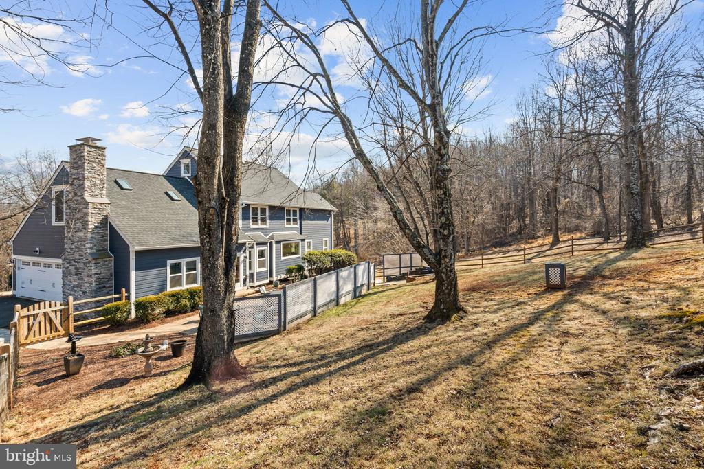 5755 HUNTON WOOD DRIVE
