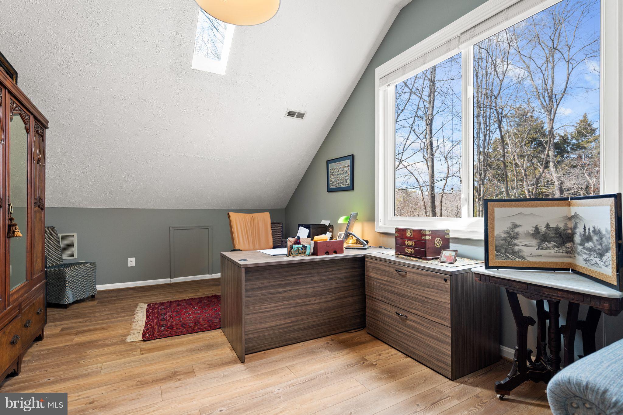 5755 HUNTON WOOD DRIVE